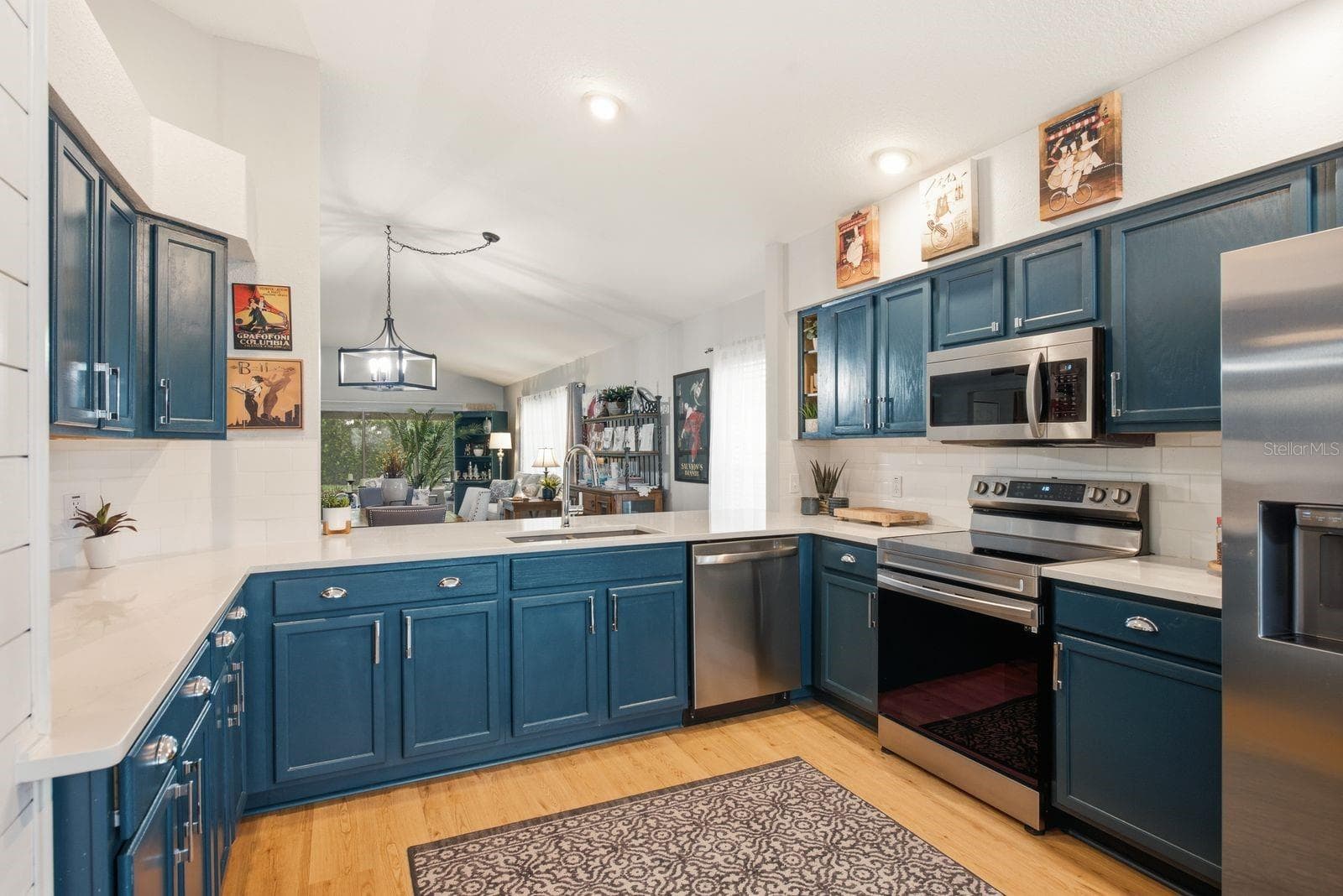 Single Family Residence at 11328 HOLLANDER AVE, HUDSON, photo 3 of 35