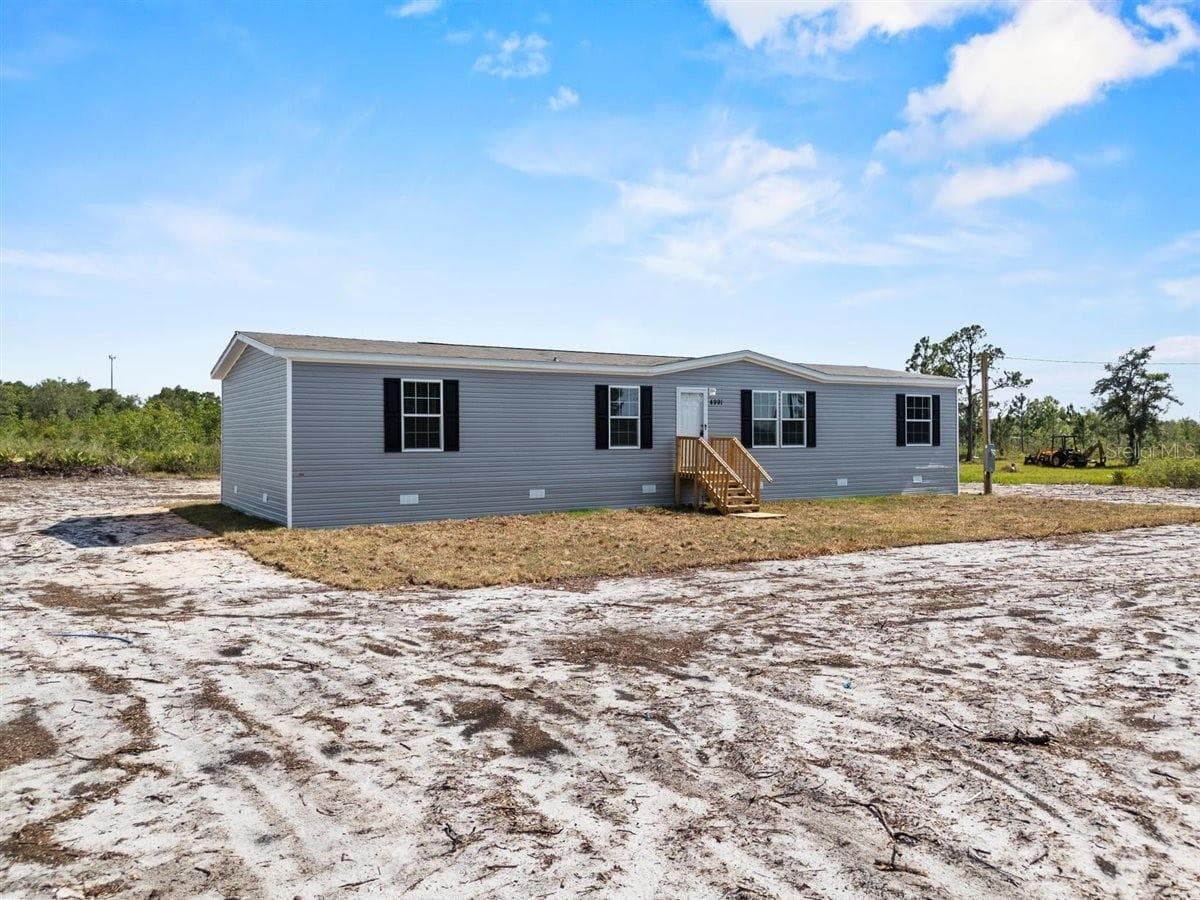 Manufactured Home at 8457 N CAROUSEL TER, CRYSTAL RIVER, photo 7 of 37