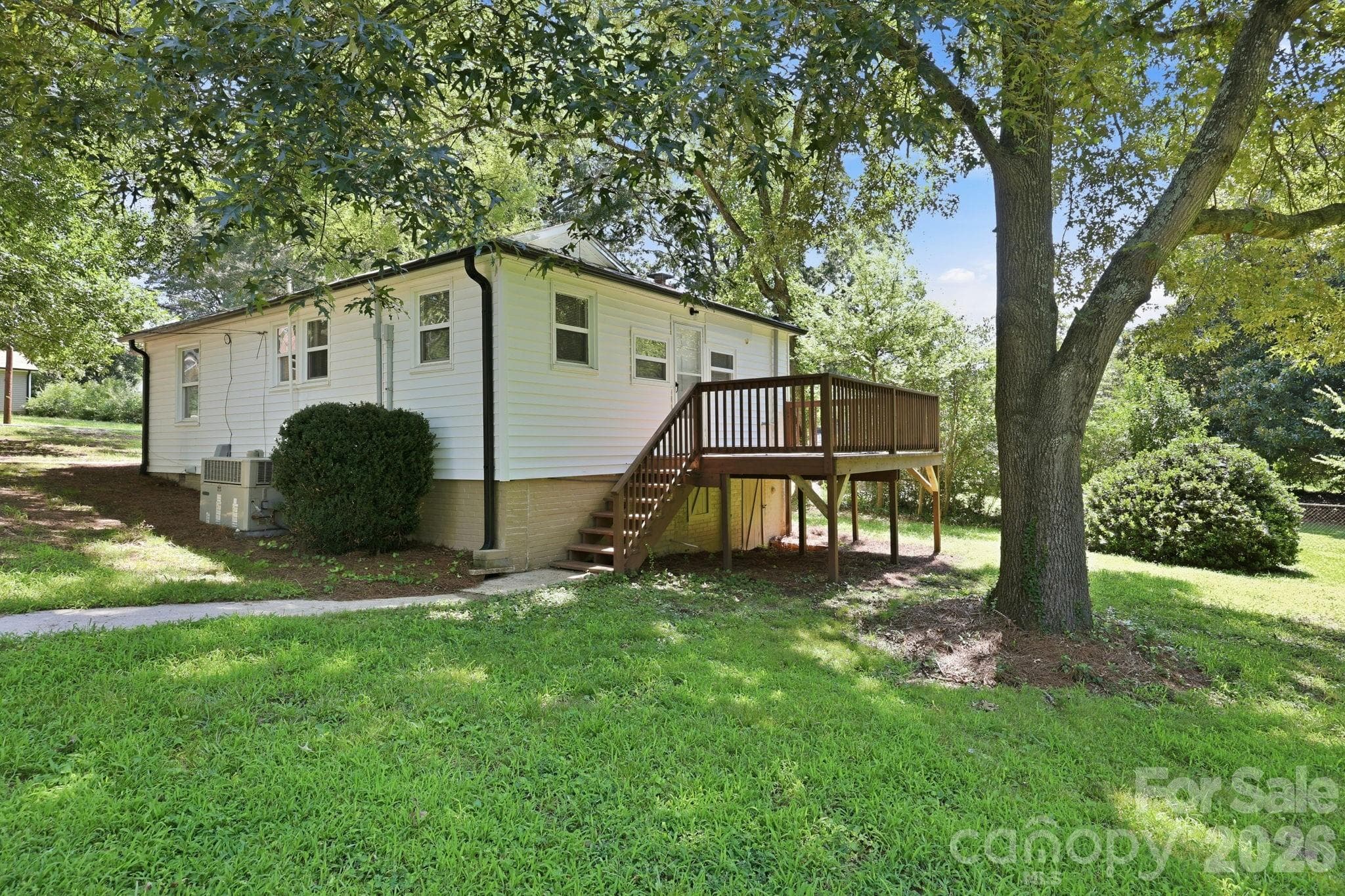 Single Family Residence at 74 Pinecrest Drive SW, Concord, photo 13 of 45
