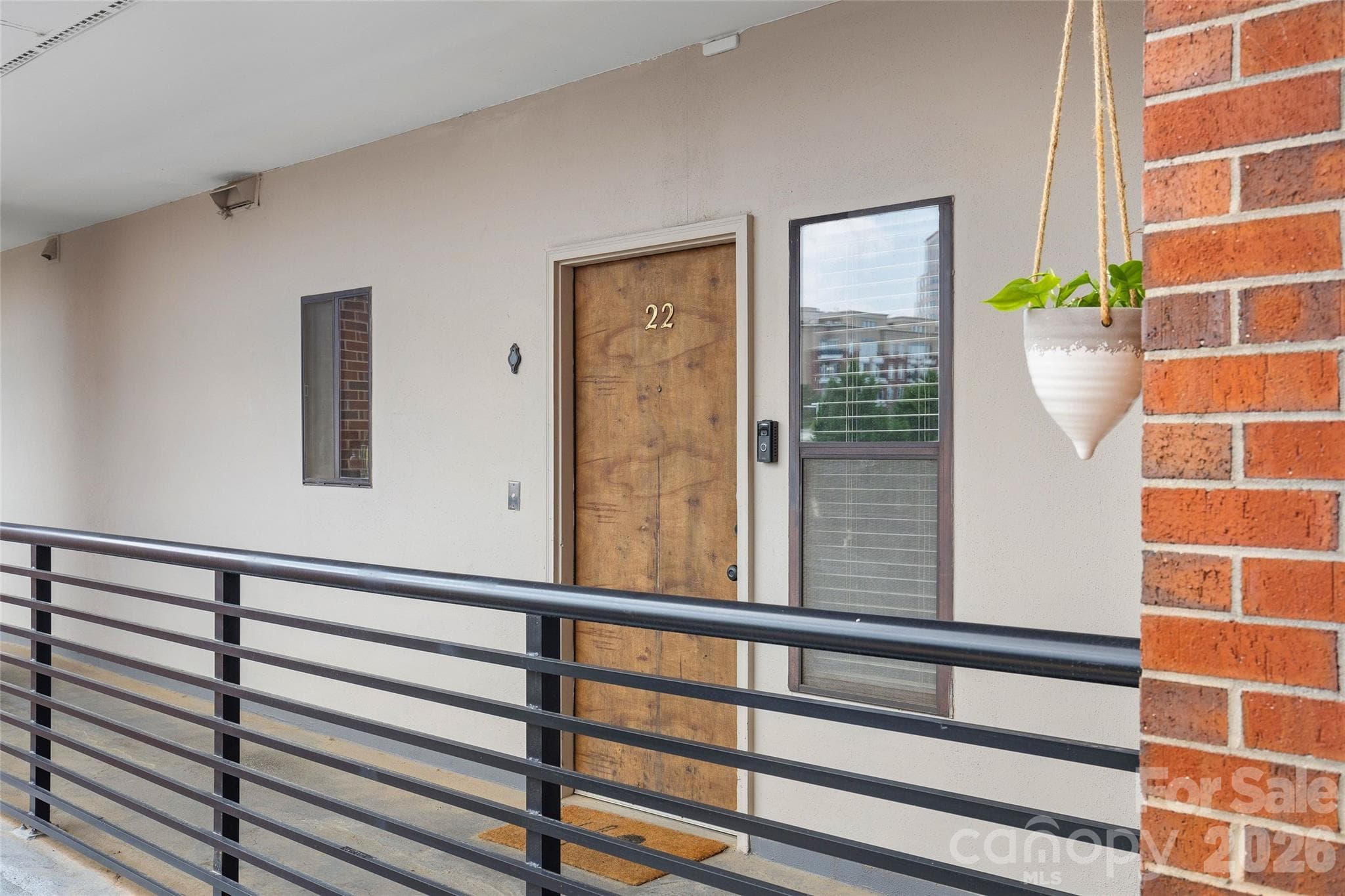 Condominium at 224 N Poplar Street, Charlotte, photo 4 of 34
