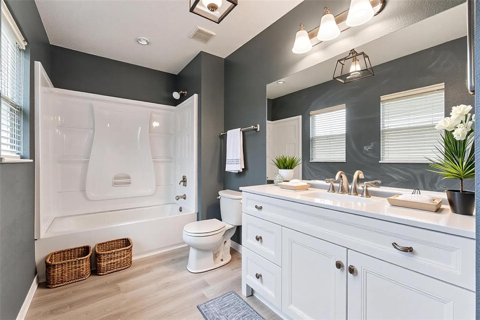 Newly Updated Bathroom - 3026 WILD TAMARIND BLVD #3026, ORLANDO