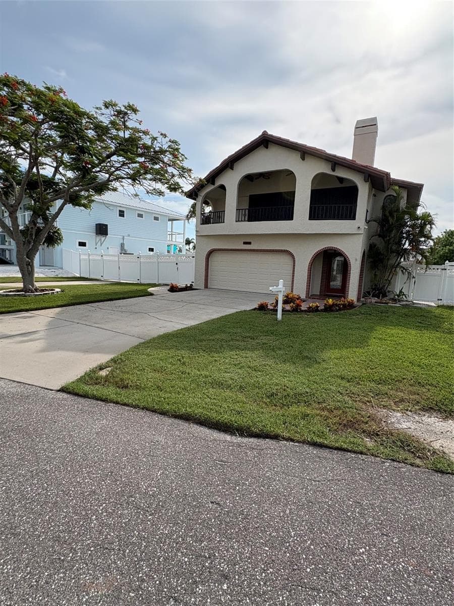 Front of House - 15810 REDINGTON DR, REDINGTON BEACH