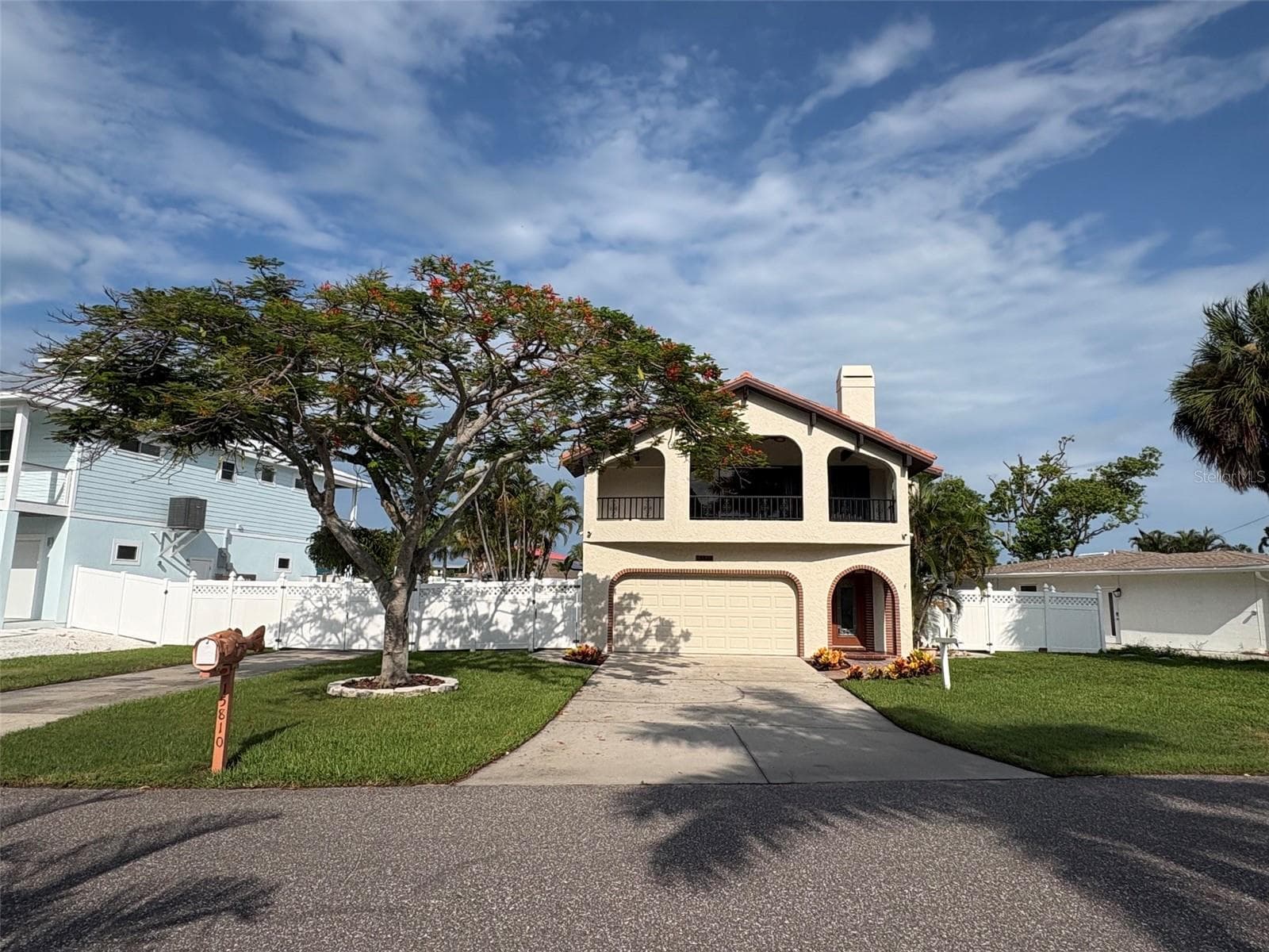 Front of House - 15810 REDINGTON DR, REDINGTON BEACH