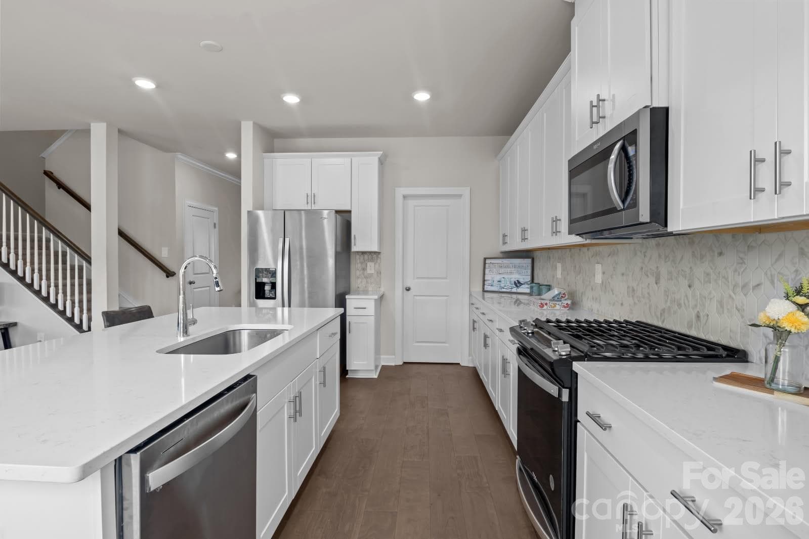 Single Family Residence at 160 Shepherds Landing Drive, Mooresville, photo 5 of 22