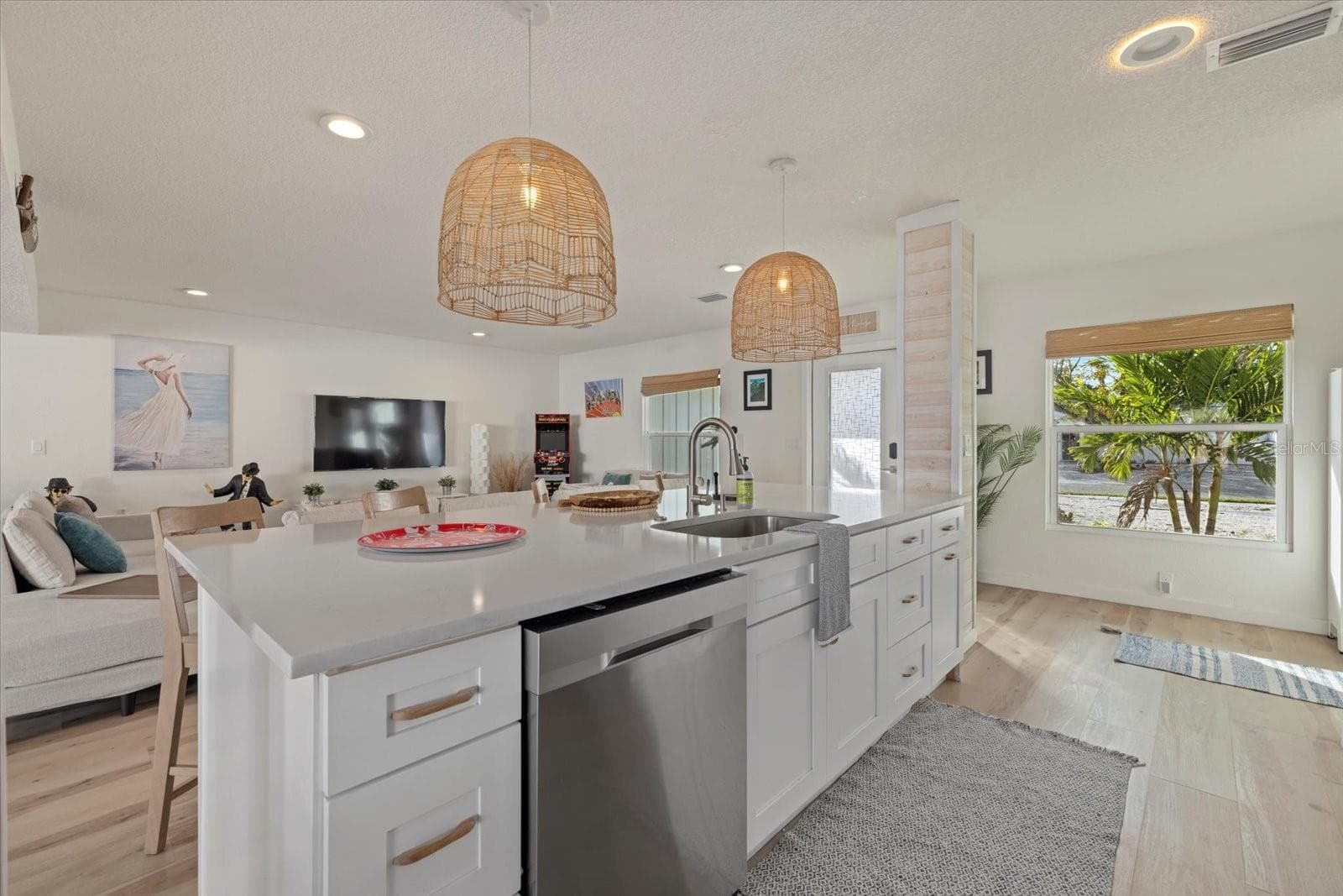 Kitchen - 2069 BOUGAINVILLEA ST, SARASOTA
