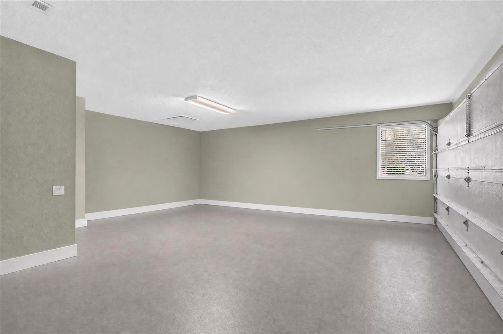 2 plus Golf cart garage - 2604 ROYAL LIVERPOOL DR, TARPON SPRINGS