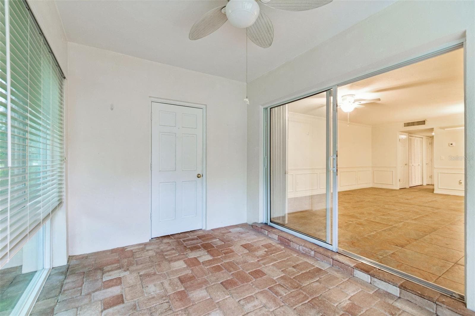 Condominium at 10387 CARROLLWOOD LN #303, TAMPA, photo 39 of 55