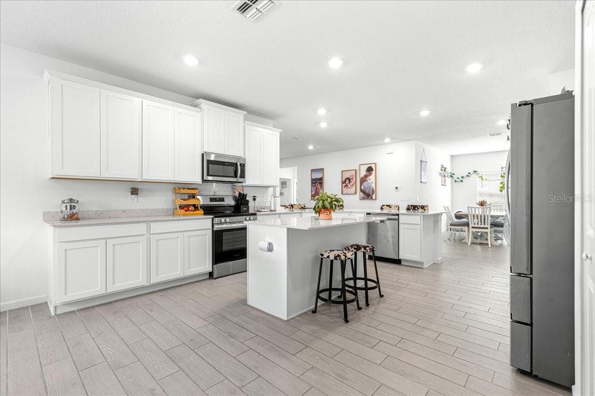 Single Family Residence at 3889 NE 33RD TER, OCALA, photo 6 of 40