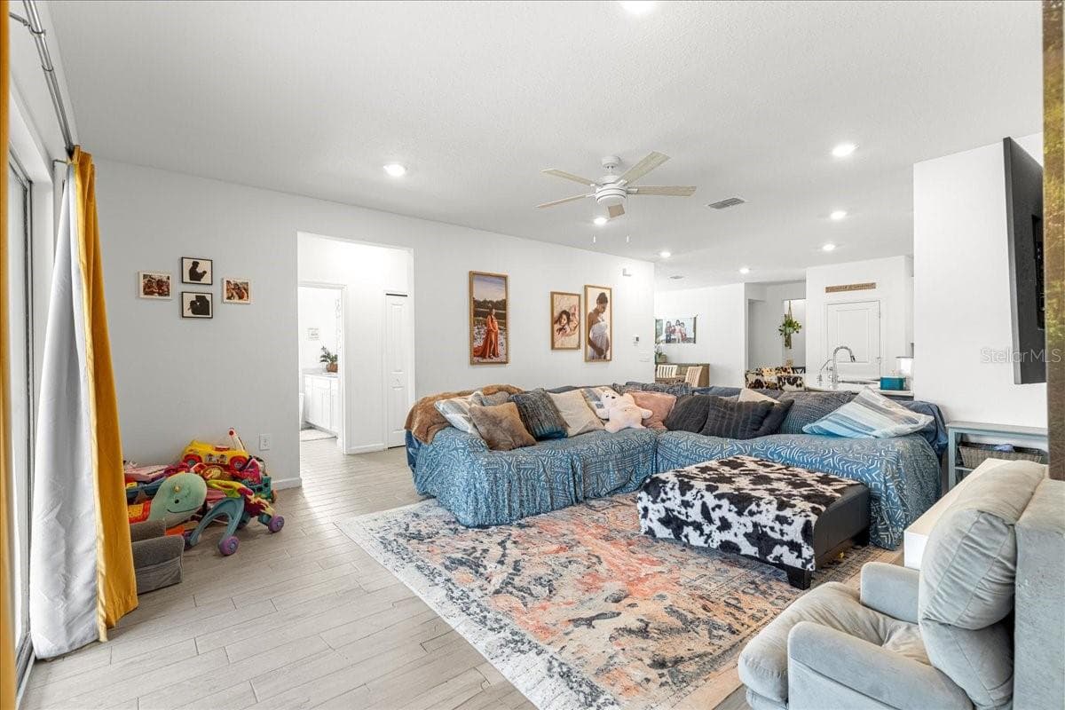 Single Family Residence at 3889 NE 33RD TER, OCALA, photo 15 of 40
