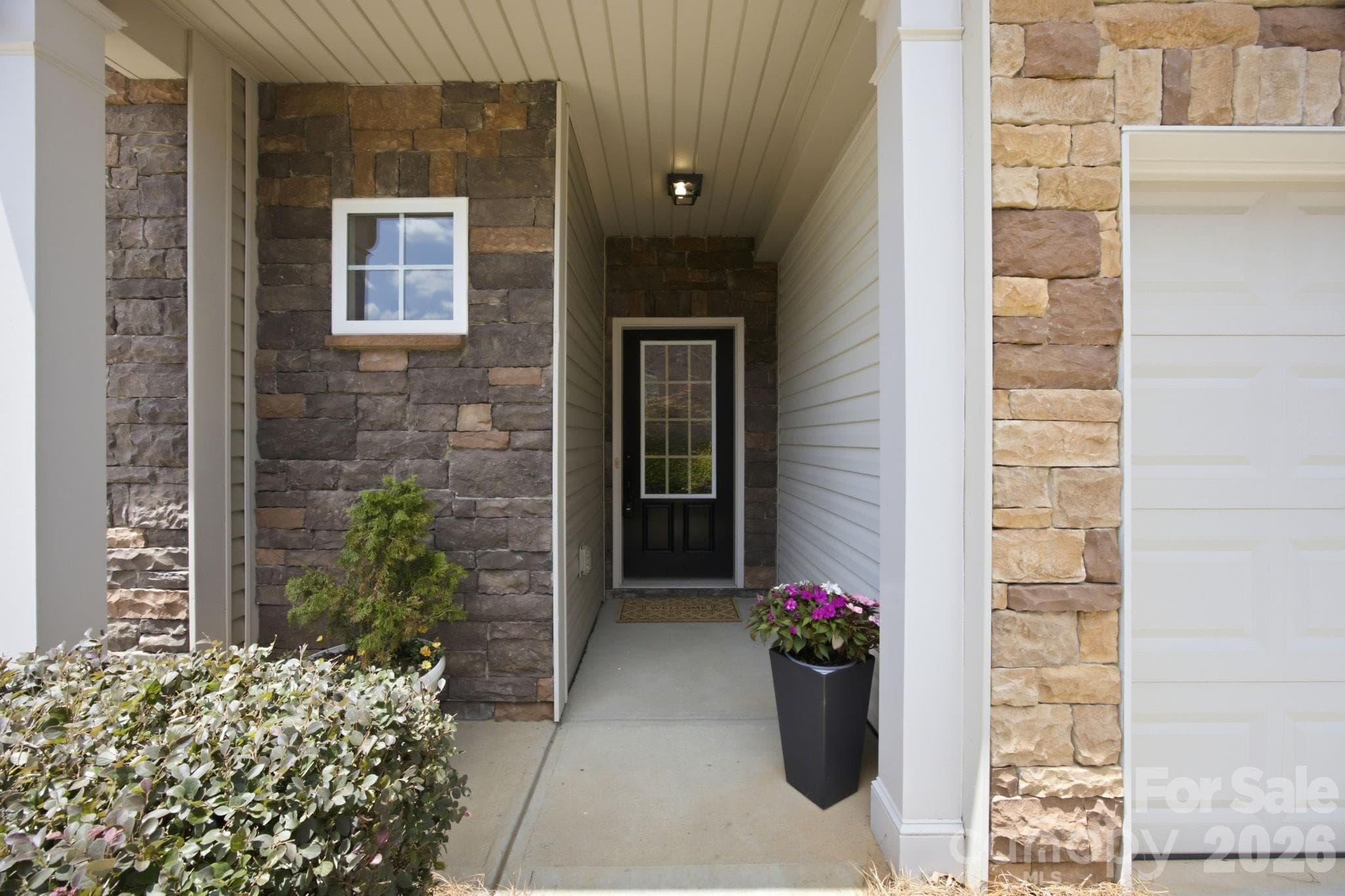 Townhouse at 5842 Glassport Lane, Charlotte, photo 3 of 41