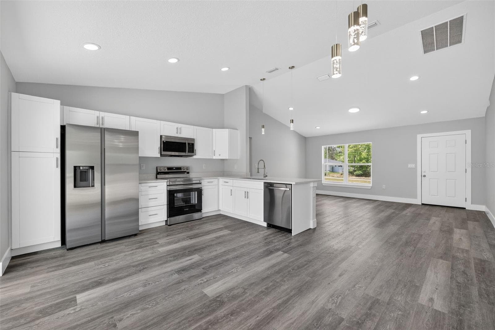 Single Family Residence at 2110 SW 159TH CT, OCALA, photo 8 of 30