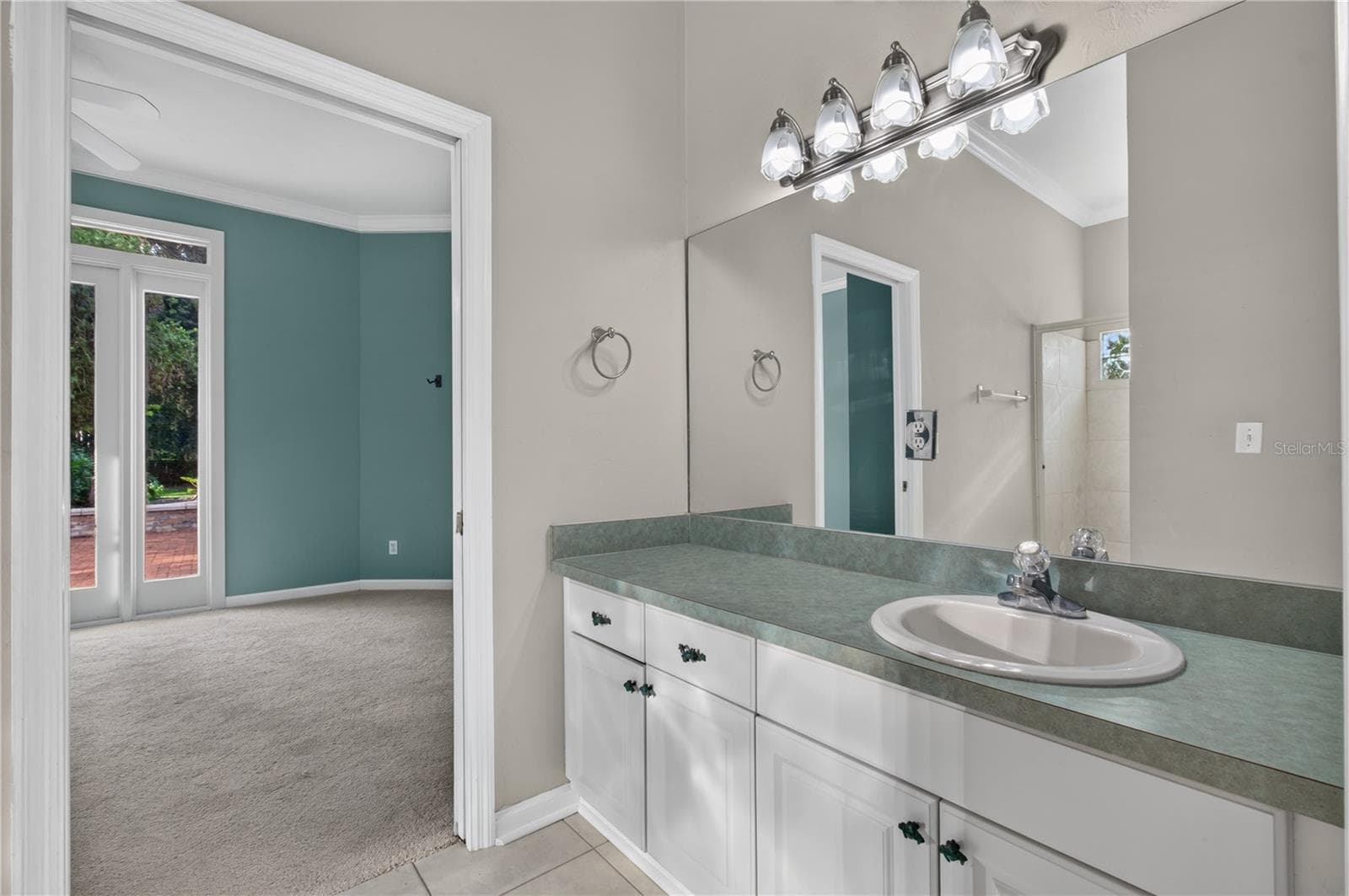 Jack and Jill Bathroom - 12208 SW 9TH AVE, NEWBERRY