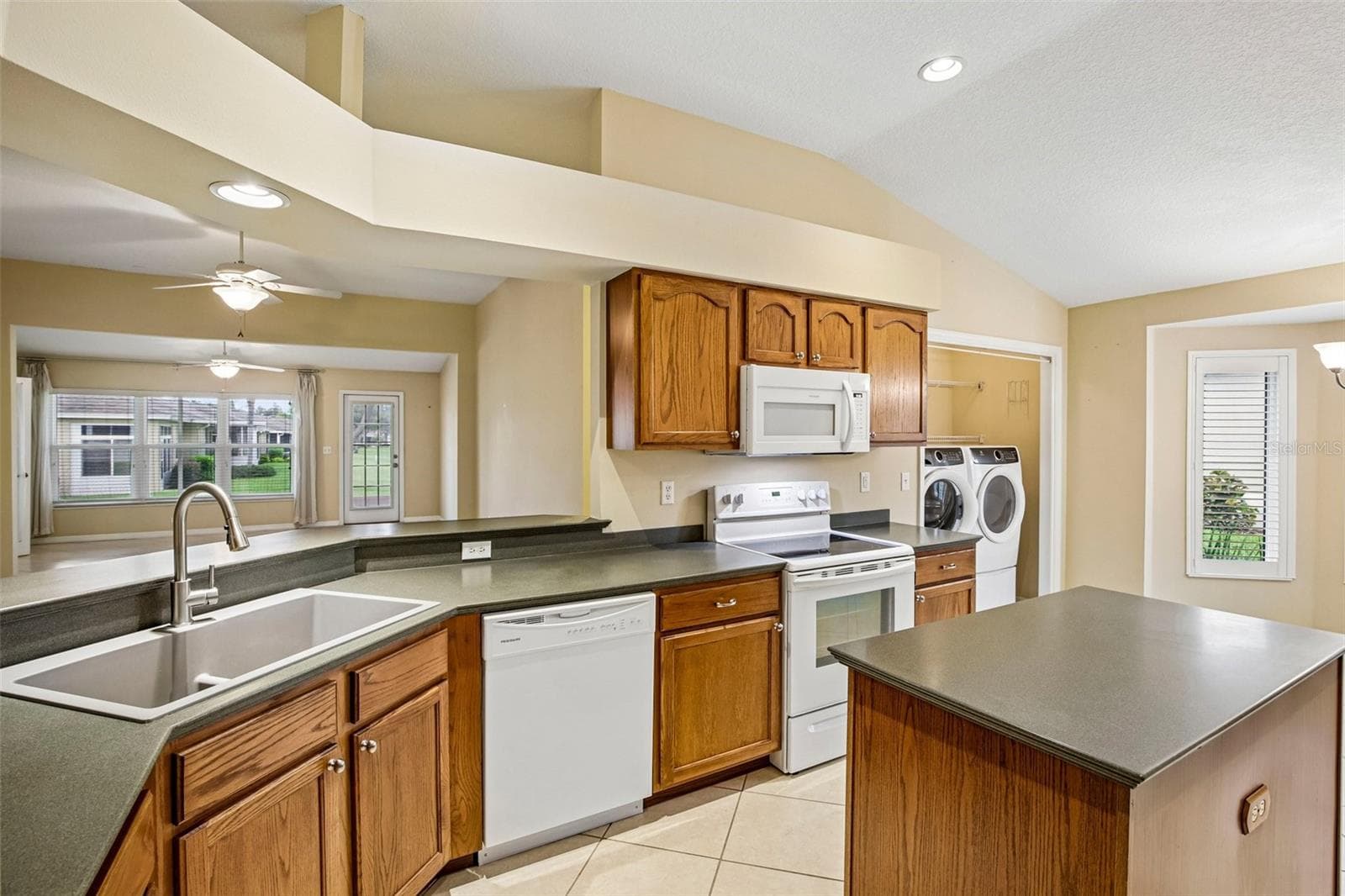 Condominium at 2008 GRANTHAM GREENS DR, SUN CITY CENTER, photo 16 of 78