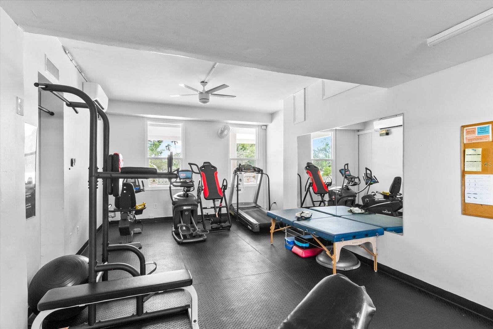 Condominium at 33 S GULFSTREAM AVE #305, SARASOTA, photo 12 of 30