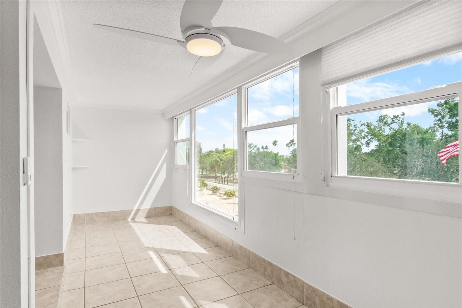 Condominium at 33 S GULFSTREAM AVE #305, SARASOTA, photo 24 of 30
