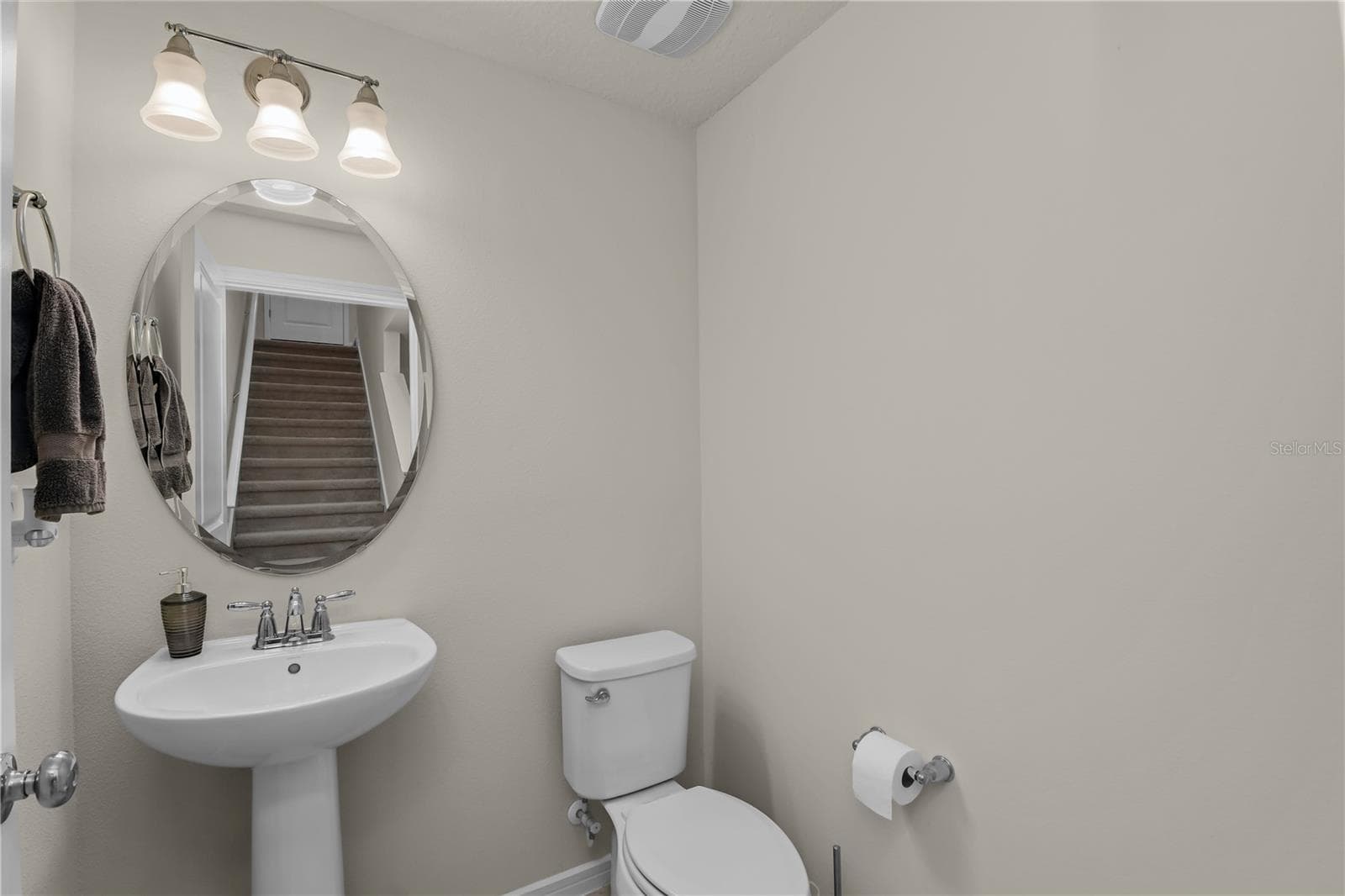 Townhouse at 14557 ORCHID ISLAND DR, ORLANDO, photo 14 of 35