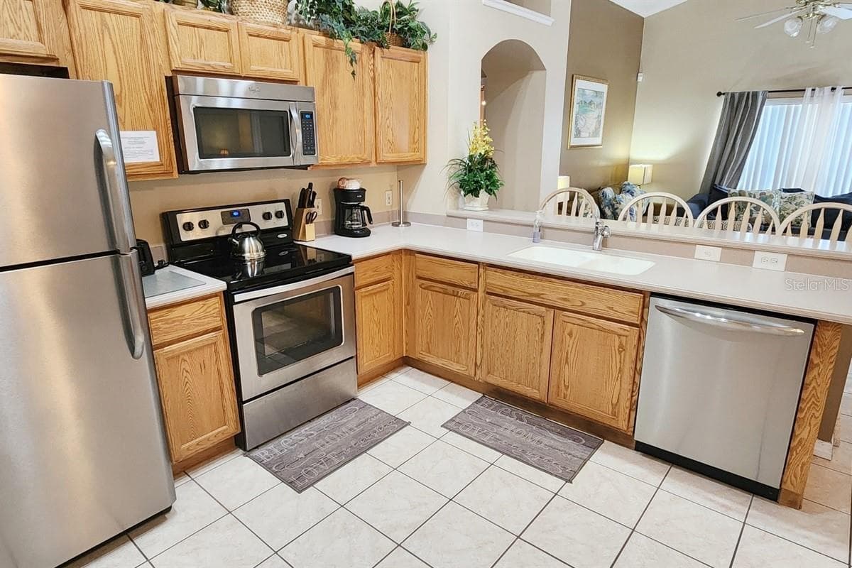 Single Family Residence at 2914 BLOOMING ALAMANDA LOOP, KISSIMMEE, photo 5 of 21