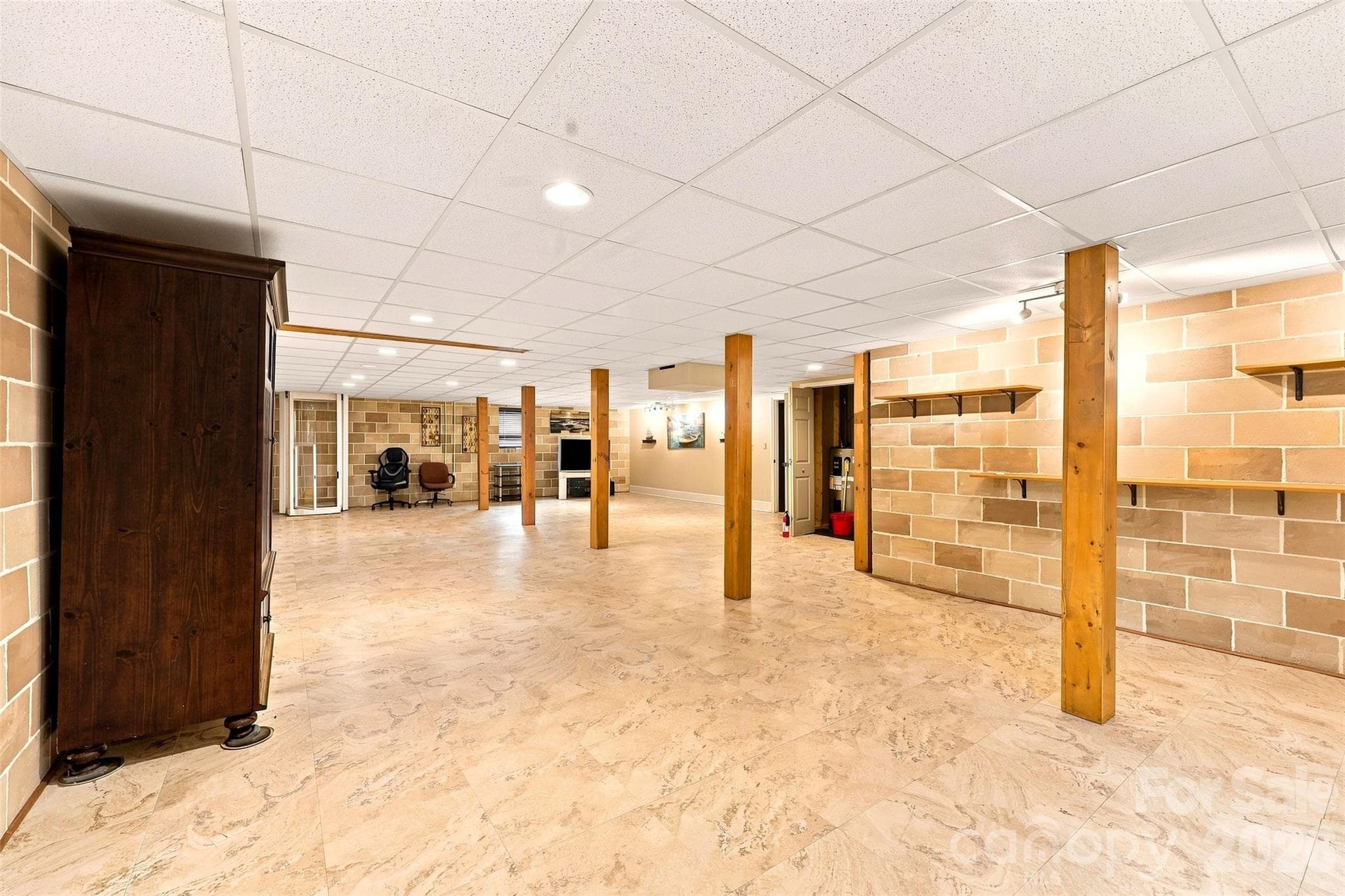 Heated Basement/Entertainment Room - 199 Bethlehem Manufacturing Lane, Hickory