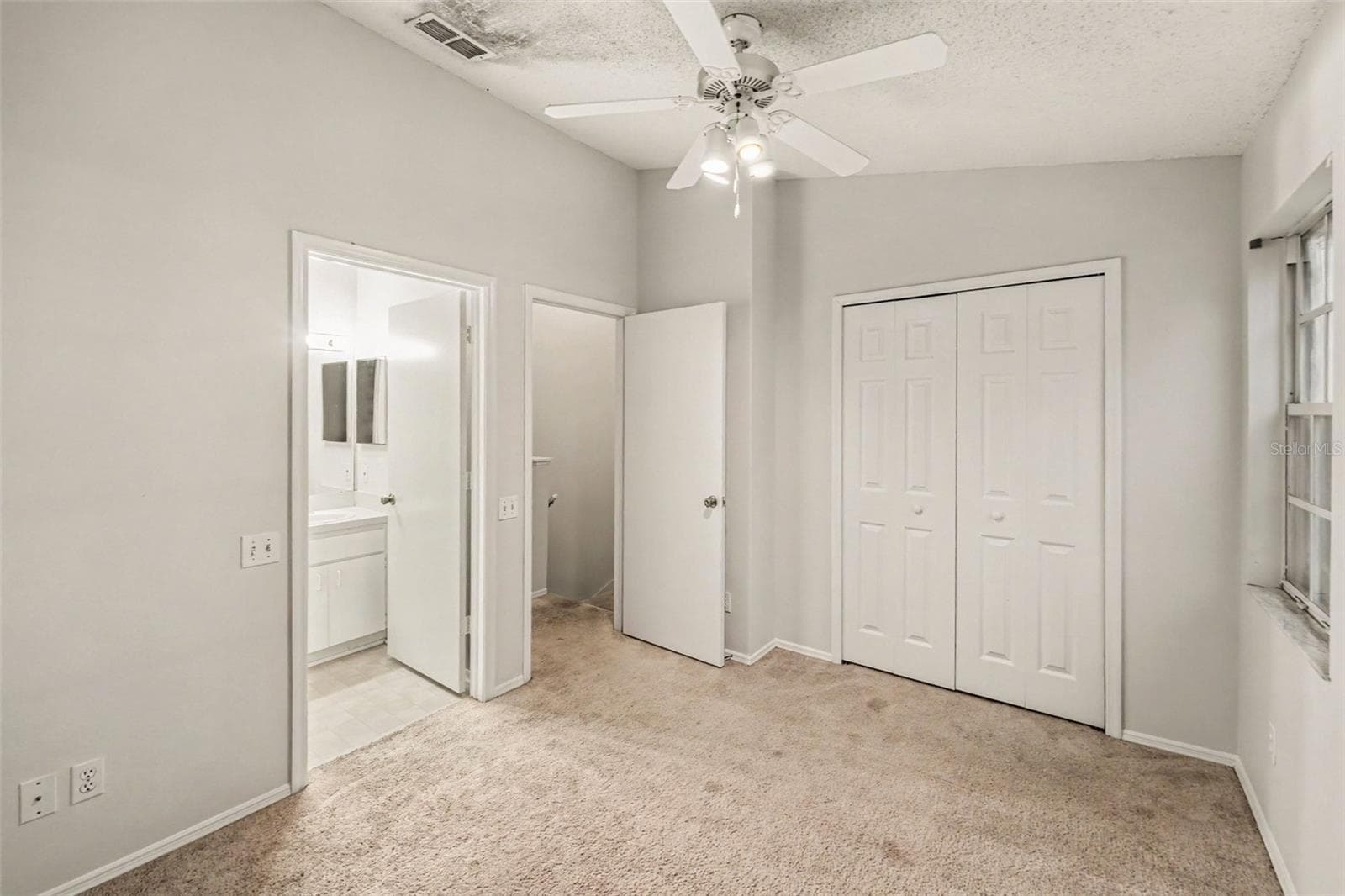 Townhouse at 366 COUNTRYSIDE KEY BLVD, OLDSMAR, photo 14 of 23