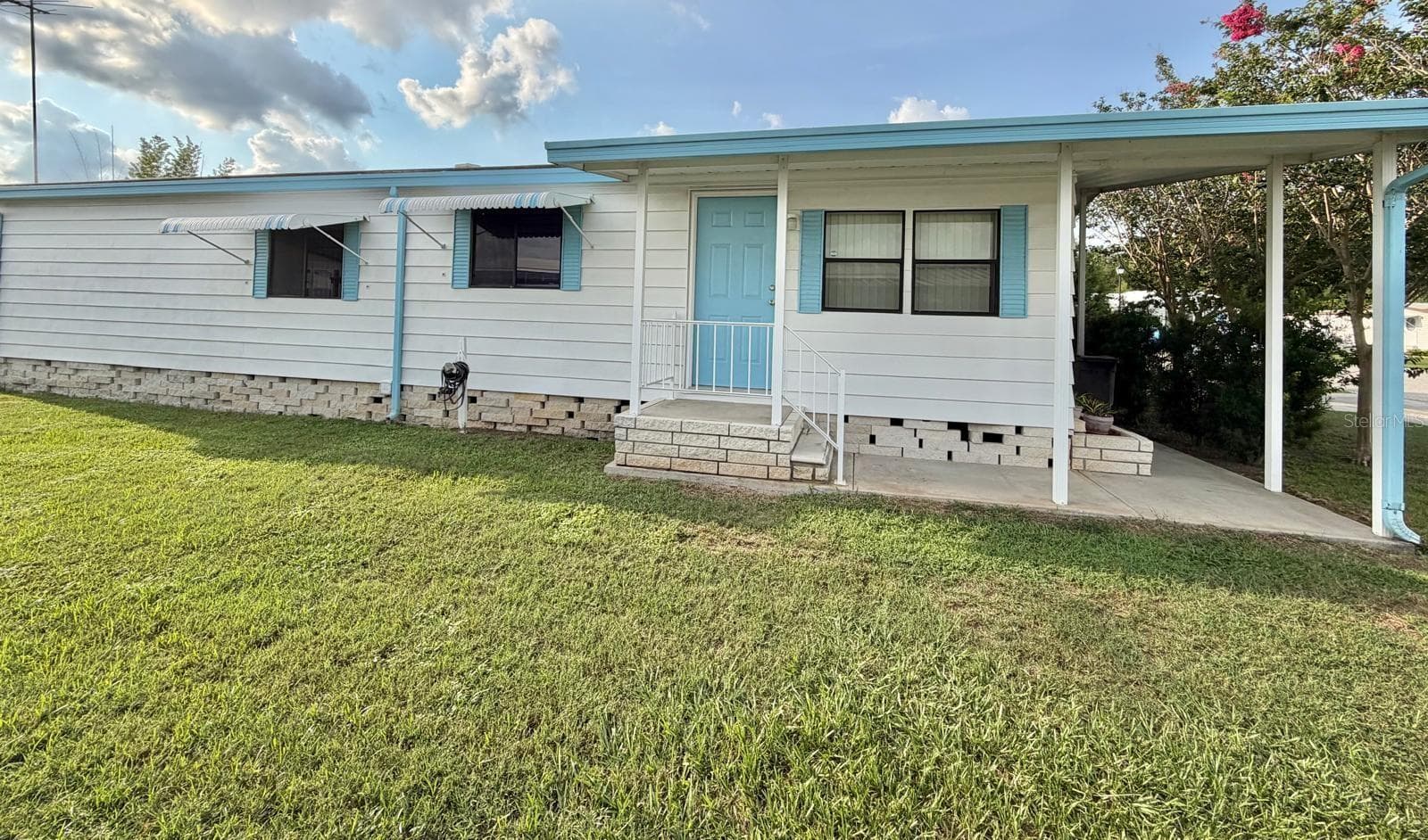 Manufactured Home at 3937 CHRIS DR, WESLEY CHAPEL, photo 12 of 54