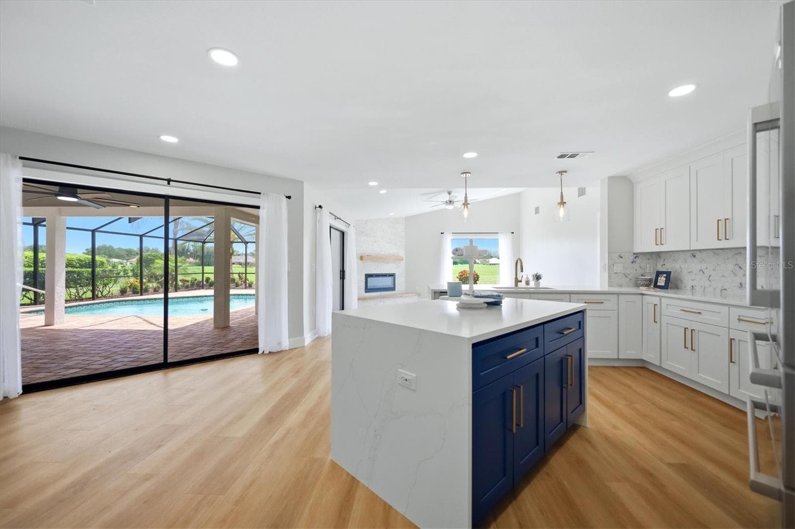 Single Family Residence at 8822 MISTY CREEK DR, SARASOTA, photo 18 of 67