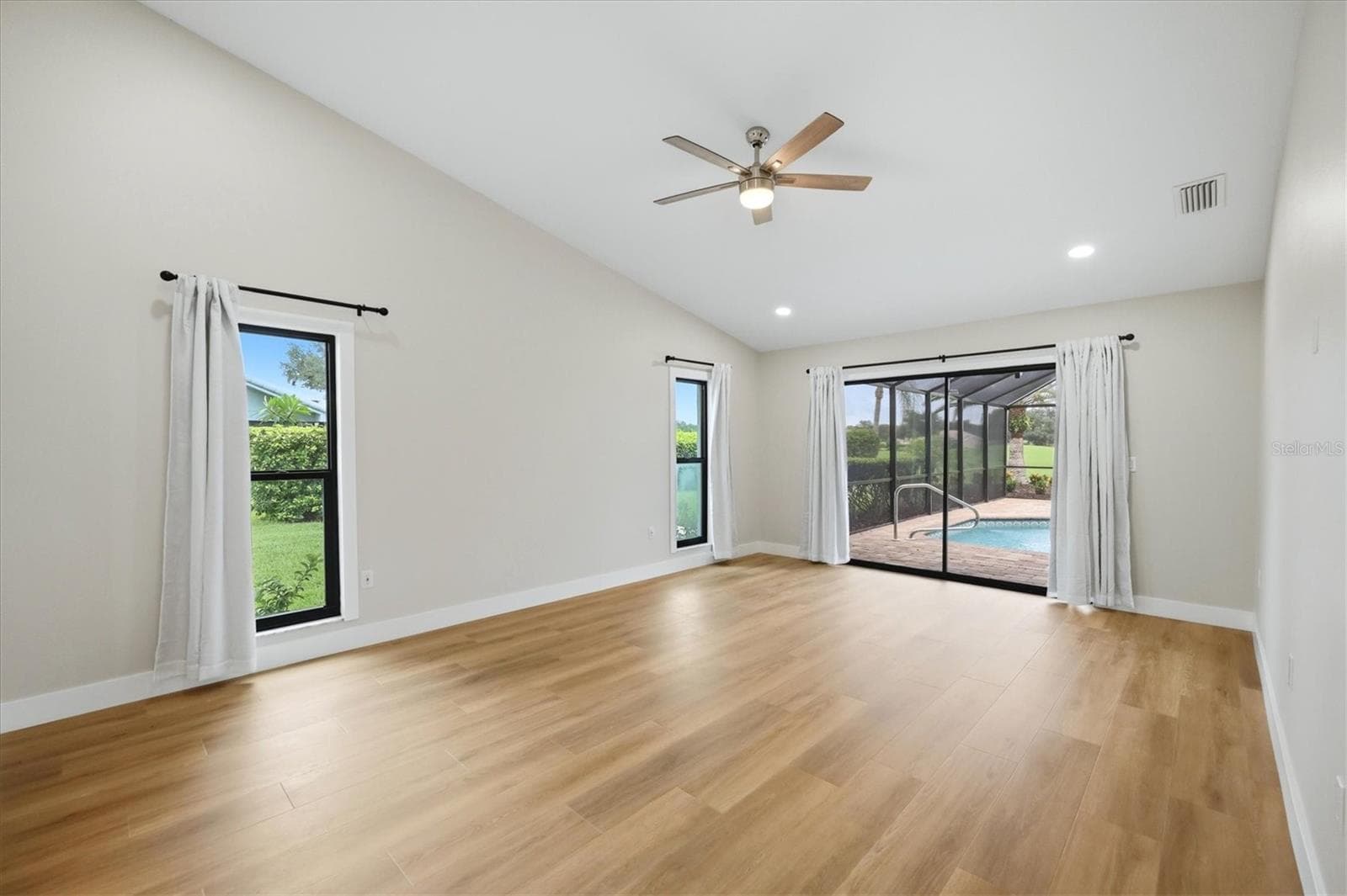 Single Family Residence at 8822 MISTY CREEK DR, SARASOTA, photo 25 of 67
