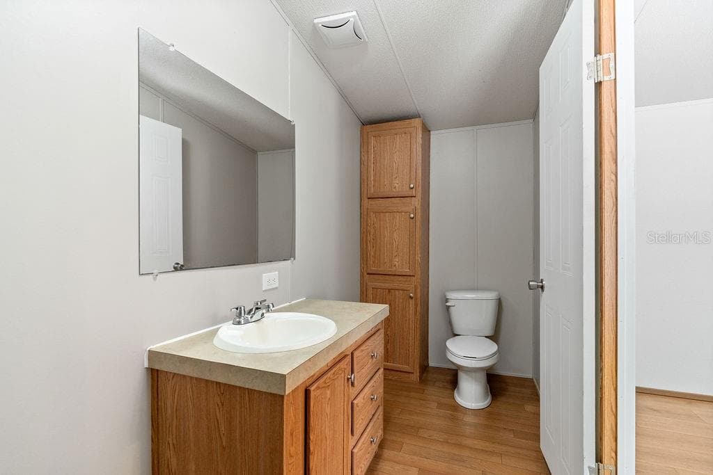 Manufactured Home at 27133 MILLER RD, DADE CITY, photo 17 of 27