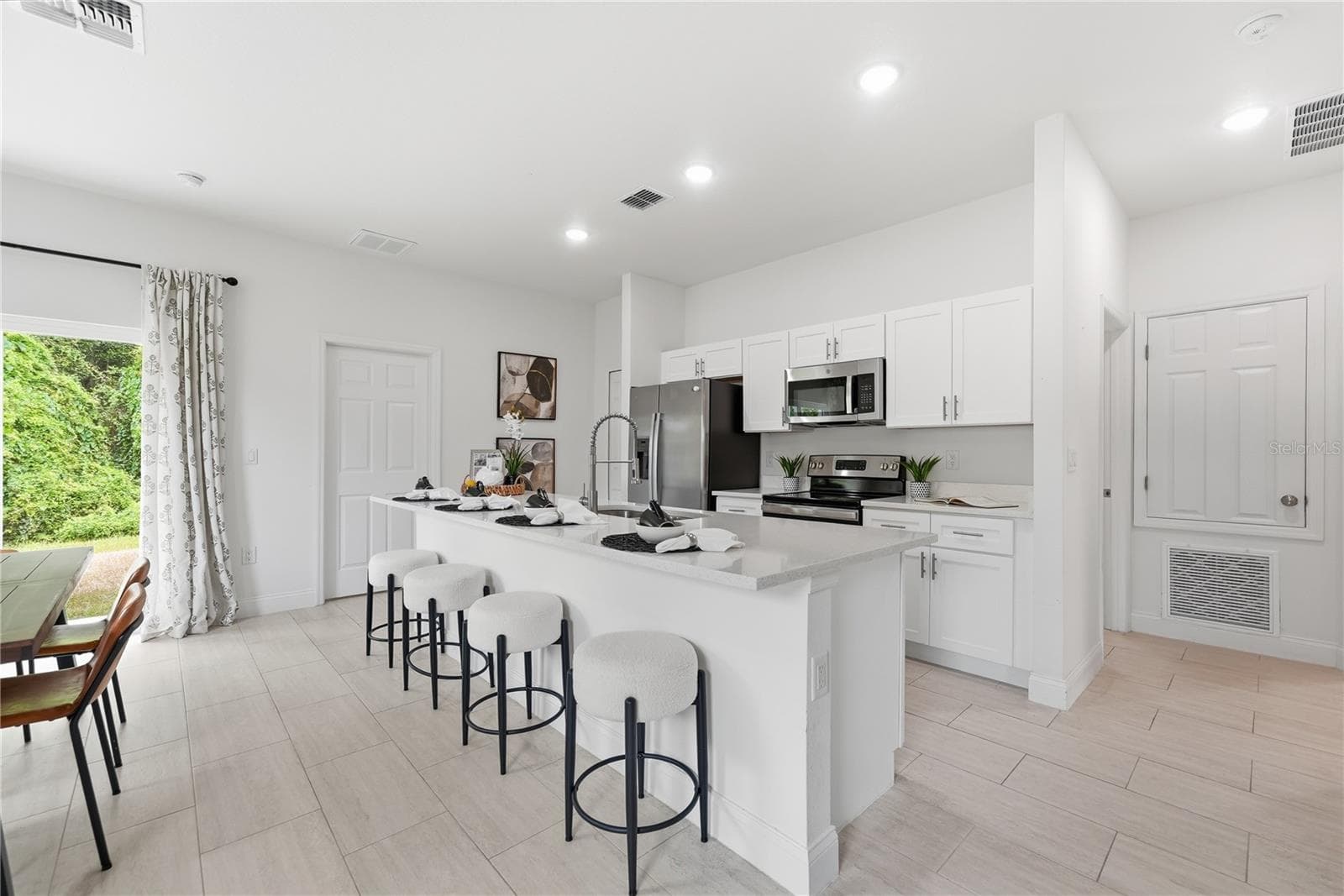 Single Family Residence at 5401 OLD CHENEY HWY, ORLANDO, photo 10 of 28