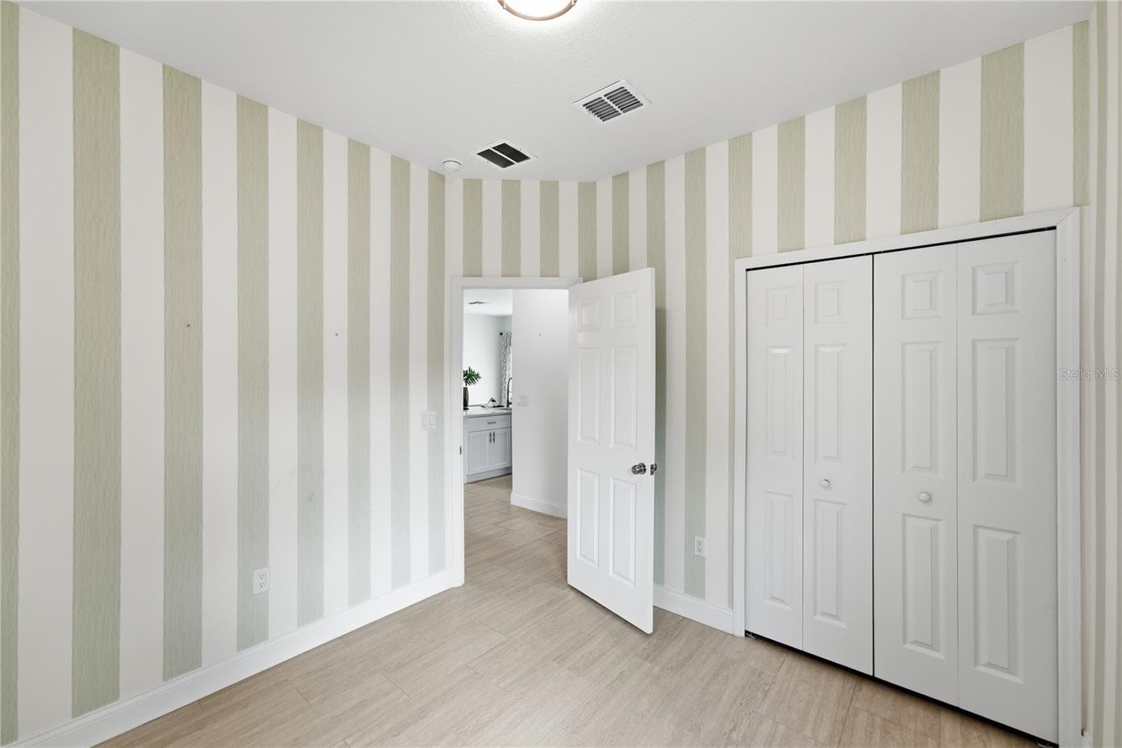 Single Family Residence at 5401 OLD CHENEY HWY, ORLANDO, photo 21 of 28