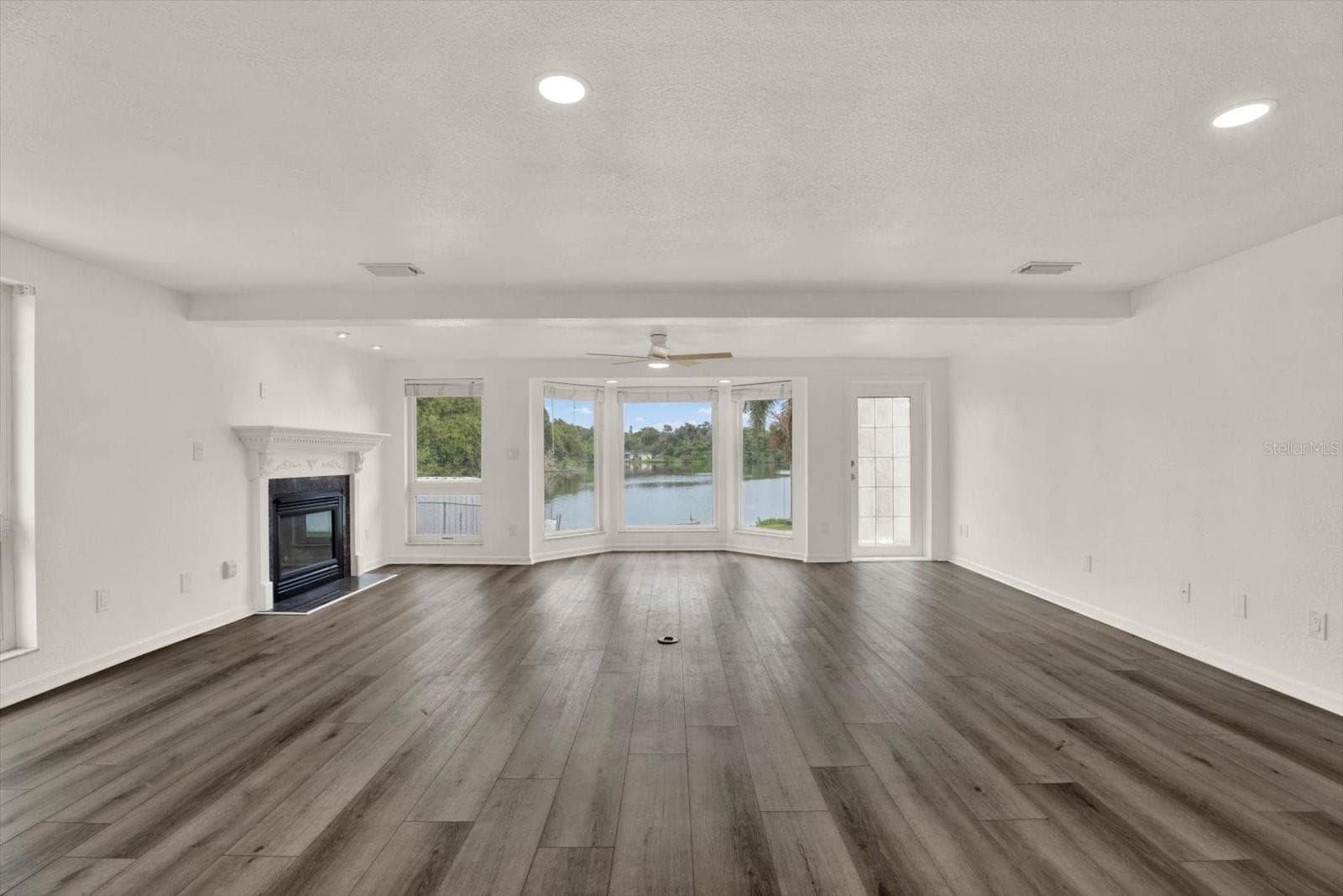Single Family Residence at 5995 BLOSSOM LAKE DR, SEMINOLE, photo 7 of 20