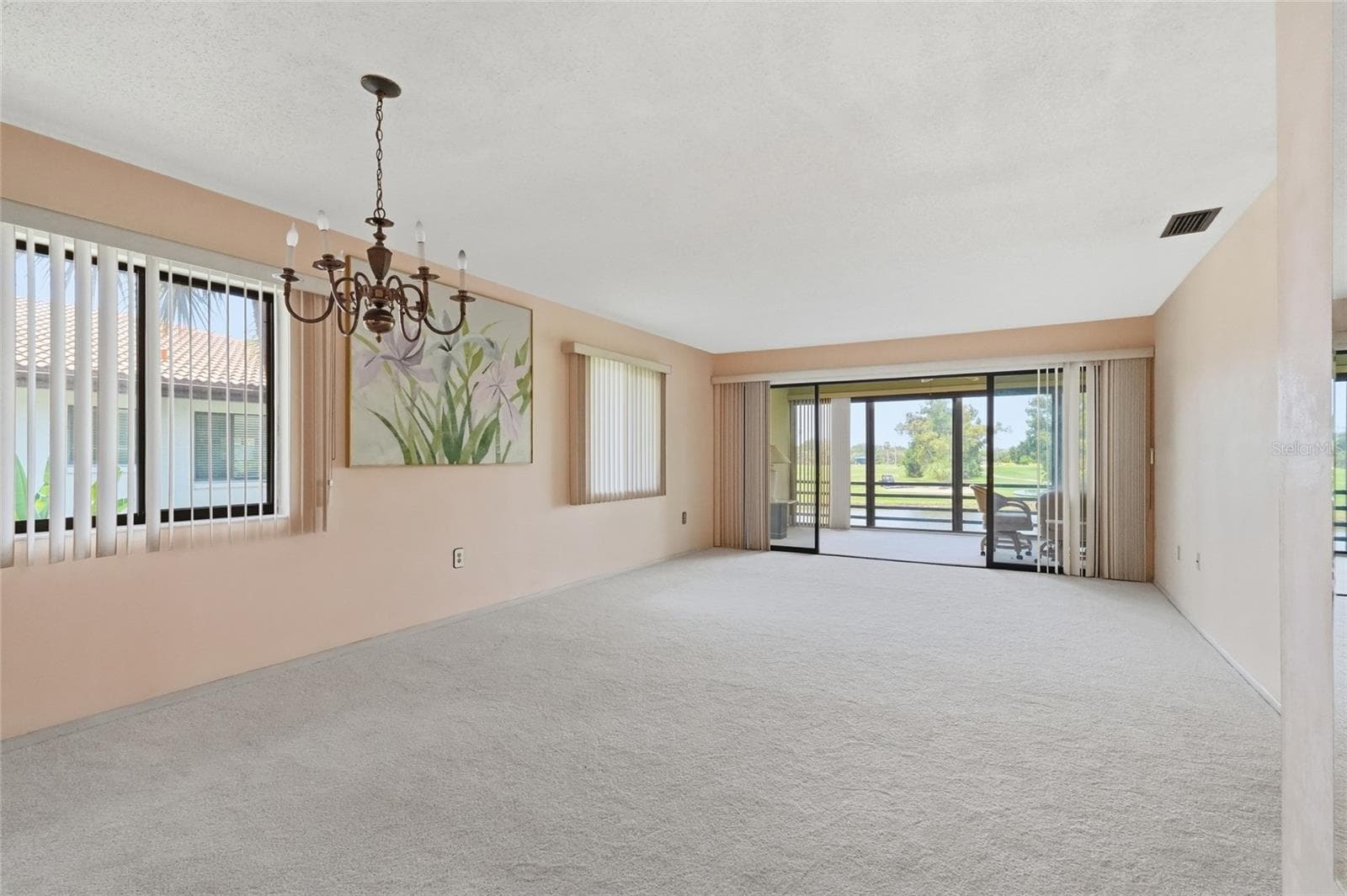 living room/dining room - 3500 EL CONQUISTADOR PKWY #332, BRADENTON
