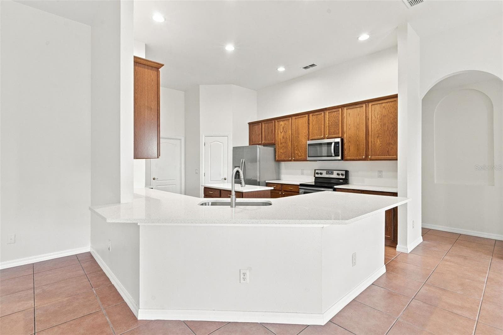Single Family Residence at 13618 OLD DOCK RD, ORLANDO, photo 11 of 49