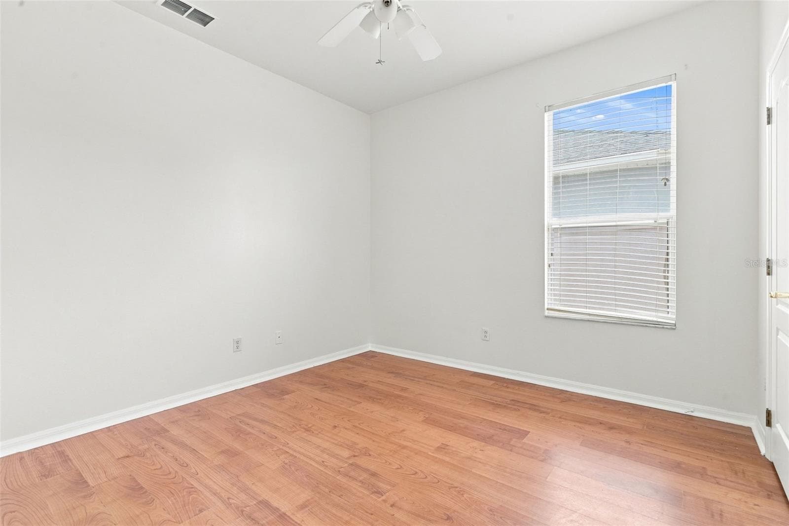 Single Family Residence at 13618 OLD DOCK RD, ORLANDO, photo 28 of 49