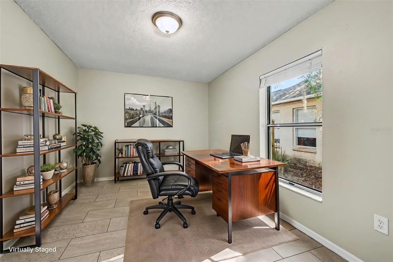 Virtually Staged - 2710 LORRAINE DR, LEESBURG
