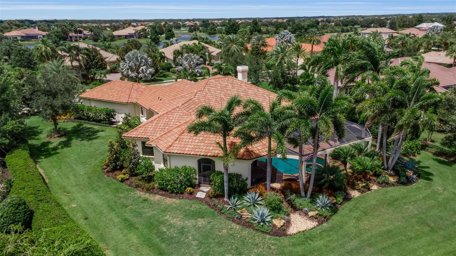 Single Family Residence at 15114 LINN PARK TER, LAKEWOOD RANCH, photo 17 of 94