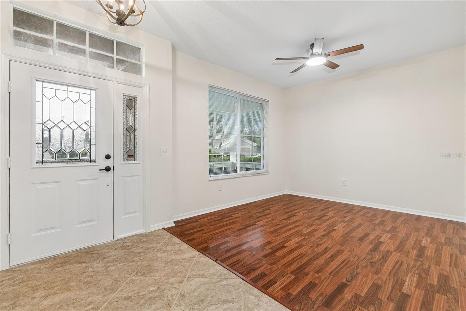 entry - 5306 WATERLEAF CT, VALRICO