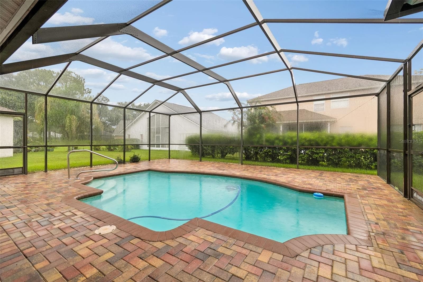 pool/lanai - 5306 WATERLEAF CT, VALRICO