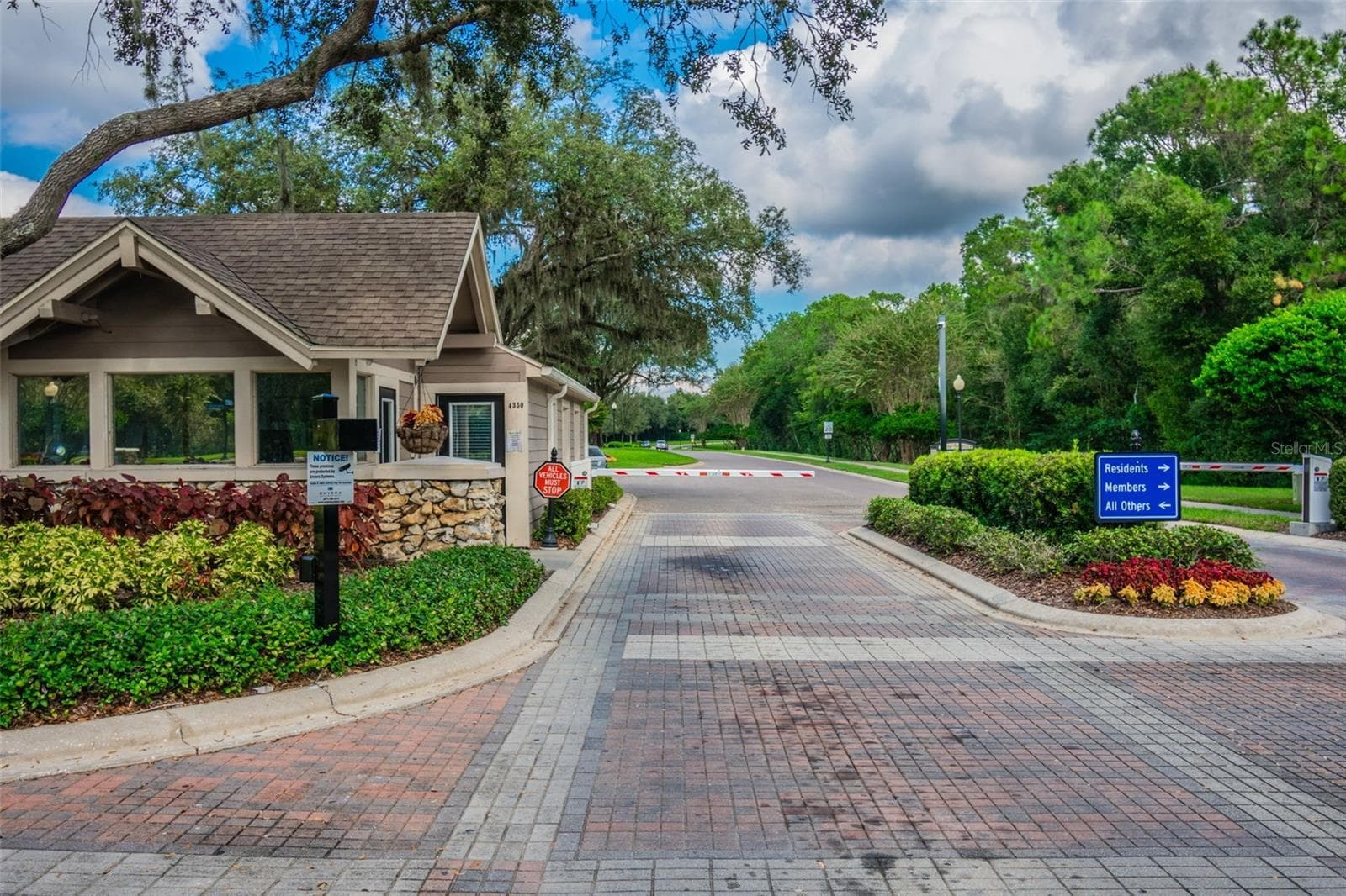 Single Family Residence at 5306 WATERLEAF CT, VALRICO, photo 91 of 96