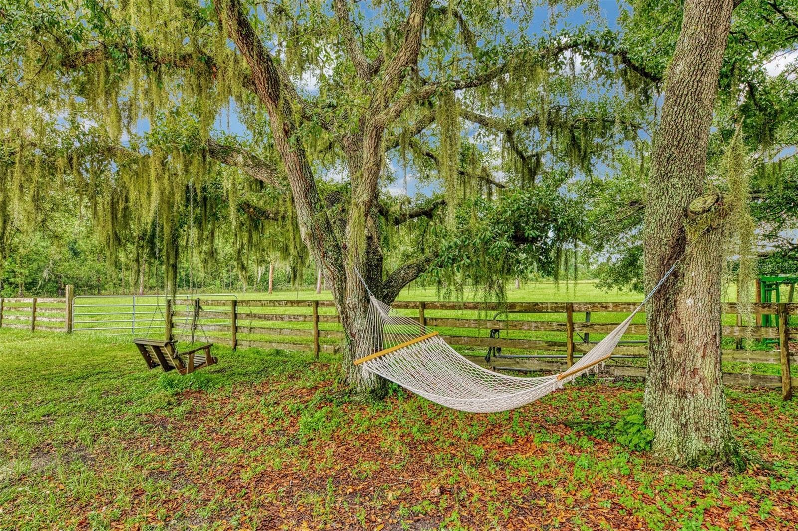 Many spots to slow down and take it all in - 4610 403RD ST E, MYAKKA CITY