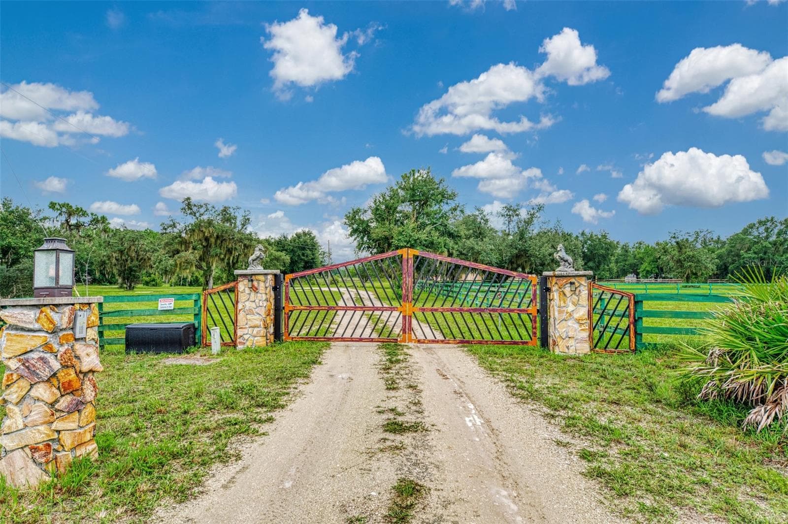 Equestrian gate with call box - 4610 403RD ST E, MYAKKA CITY
