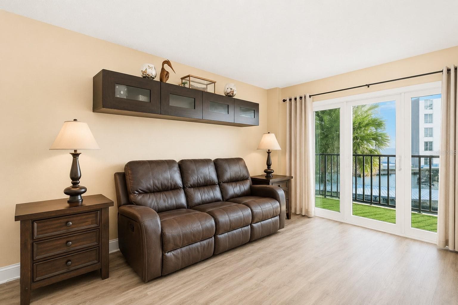 Living room. - 51 ISLAND WAY #311, CLEARWATER BEACH