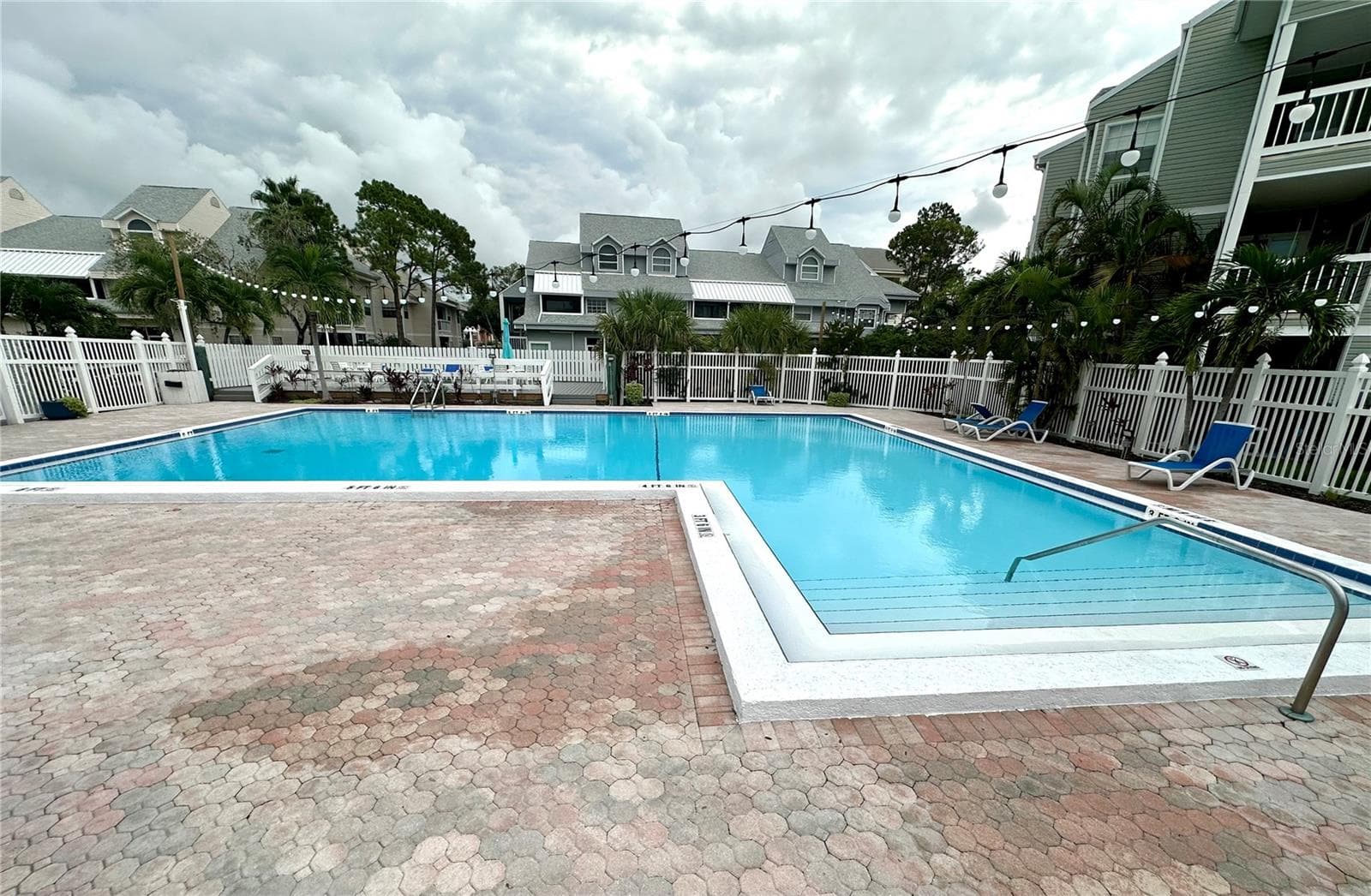 Condominium at 6825 STONES THROW CIR N #1107, ST PETERSBURG, photo 24 of 32