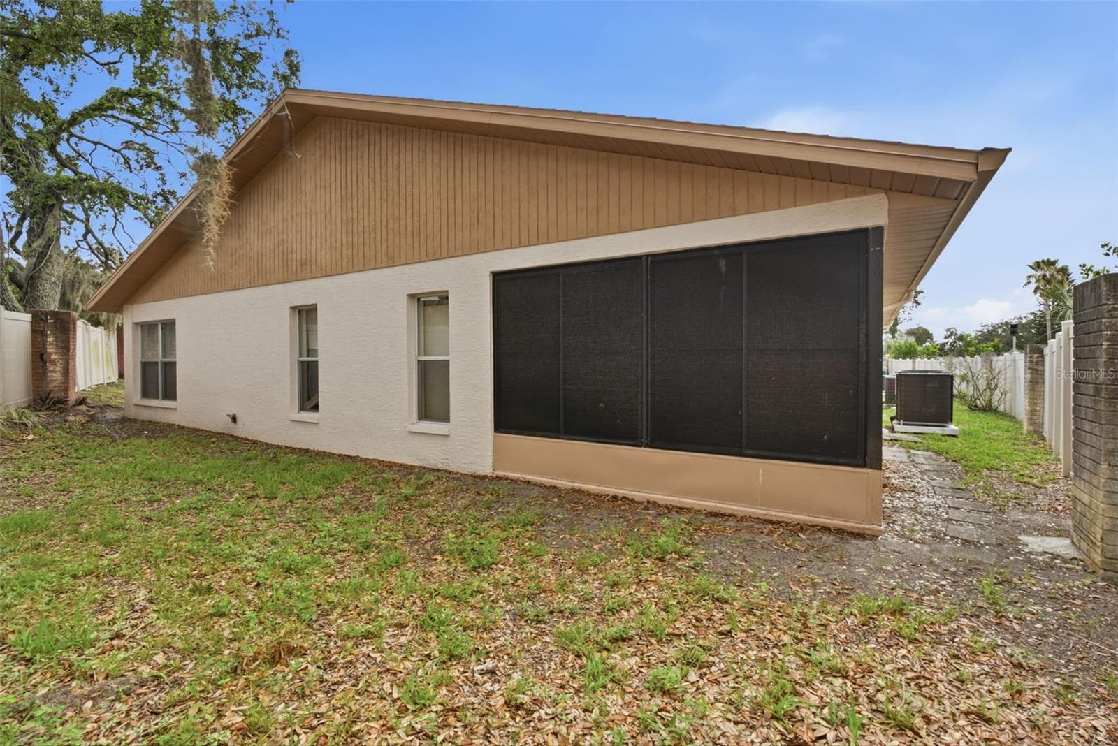 Condominium at 3960 SAILMAKER LN, HOLIDAY, photo 26 of 43