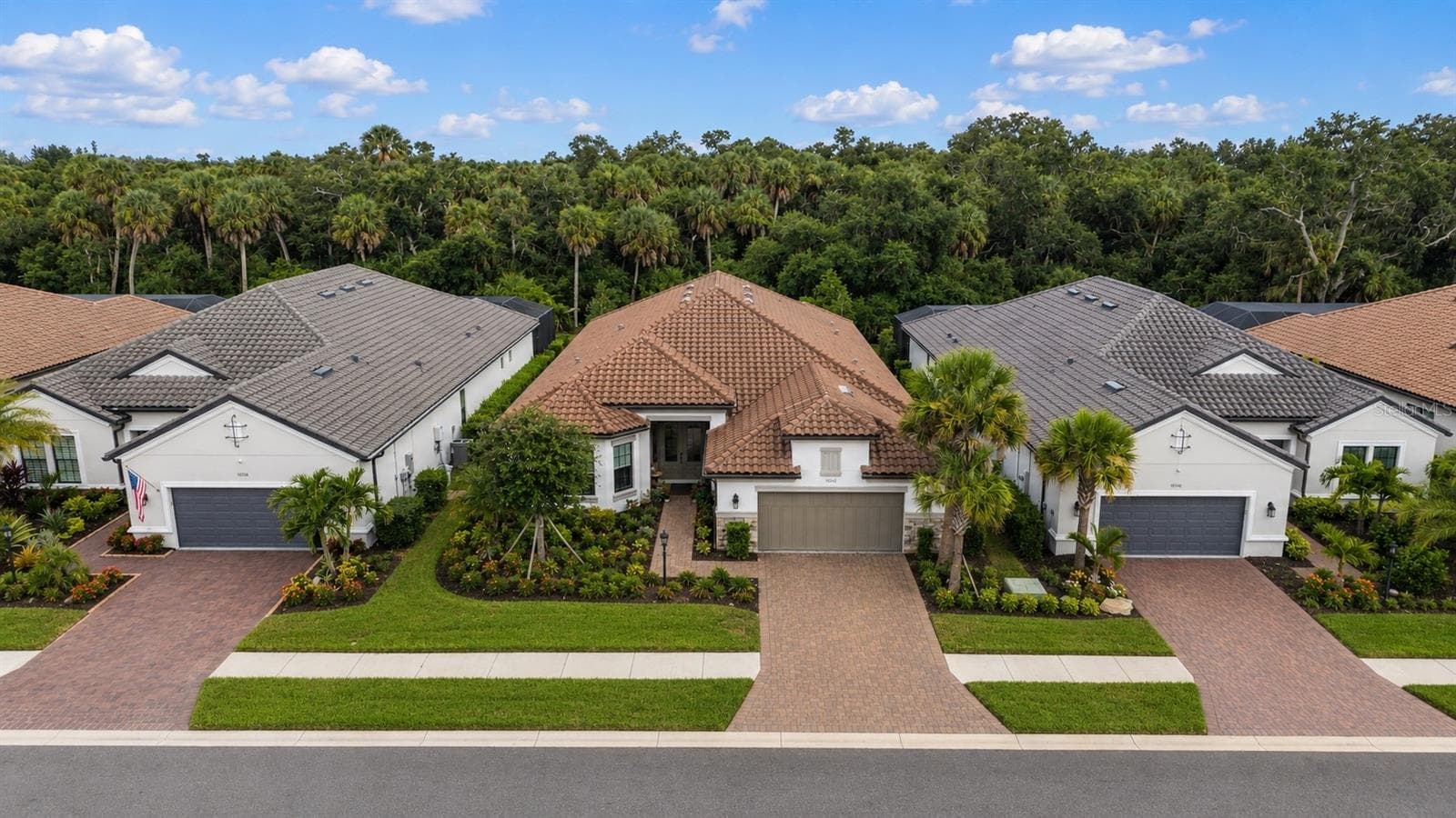 Single Family Residence at 10342 MORNING MIST LN, SARASOTA, photo 4 of 67