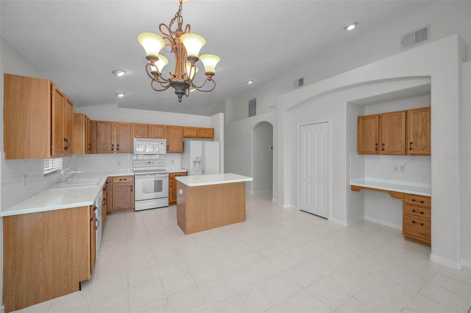 VIEW OF KITCHEN FROM THE FAMILY ROOM - 12021 FERN TERRACE CT, TRINITY