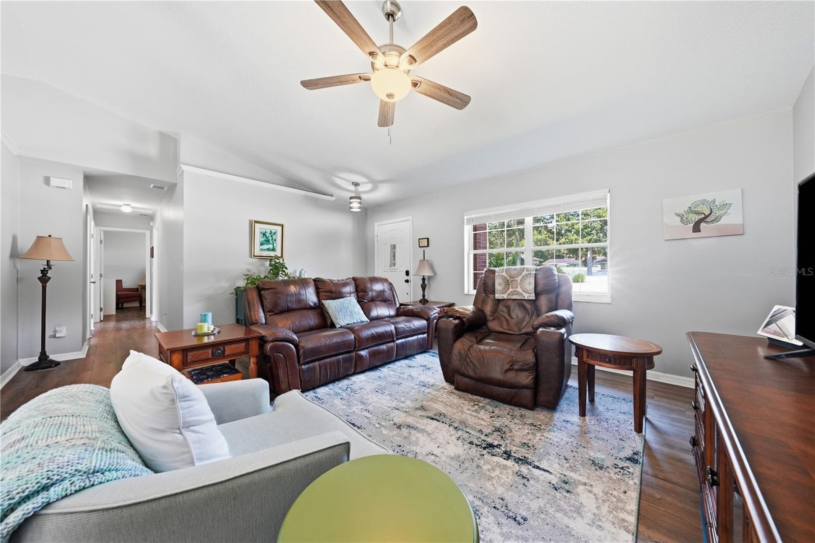 Space to entertain - 3835 NE 13TH AVE, OCALA