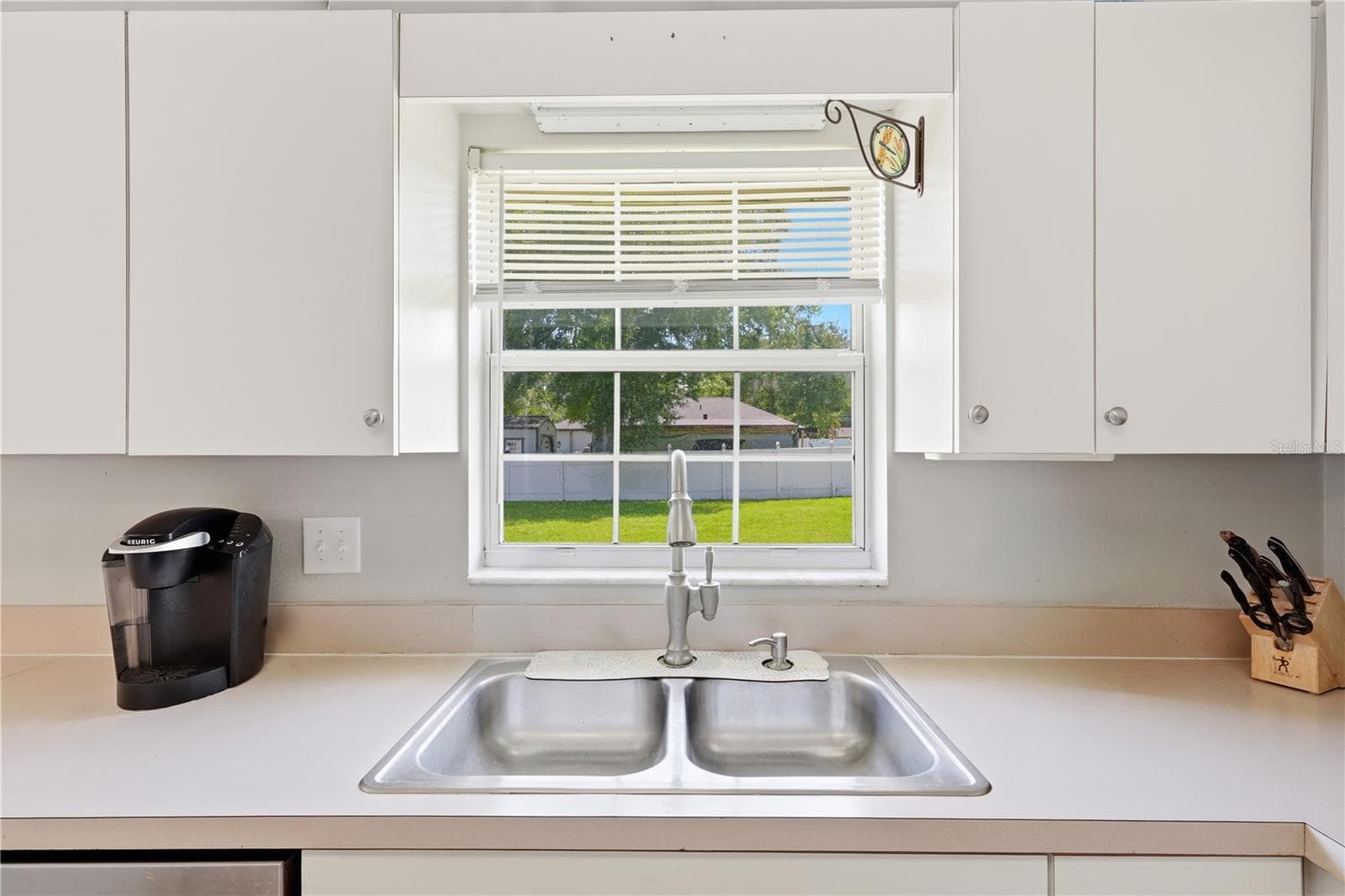 View to the backyard - 3835 NE 13TH AVE, OCALA