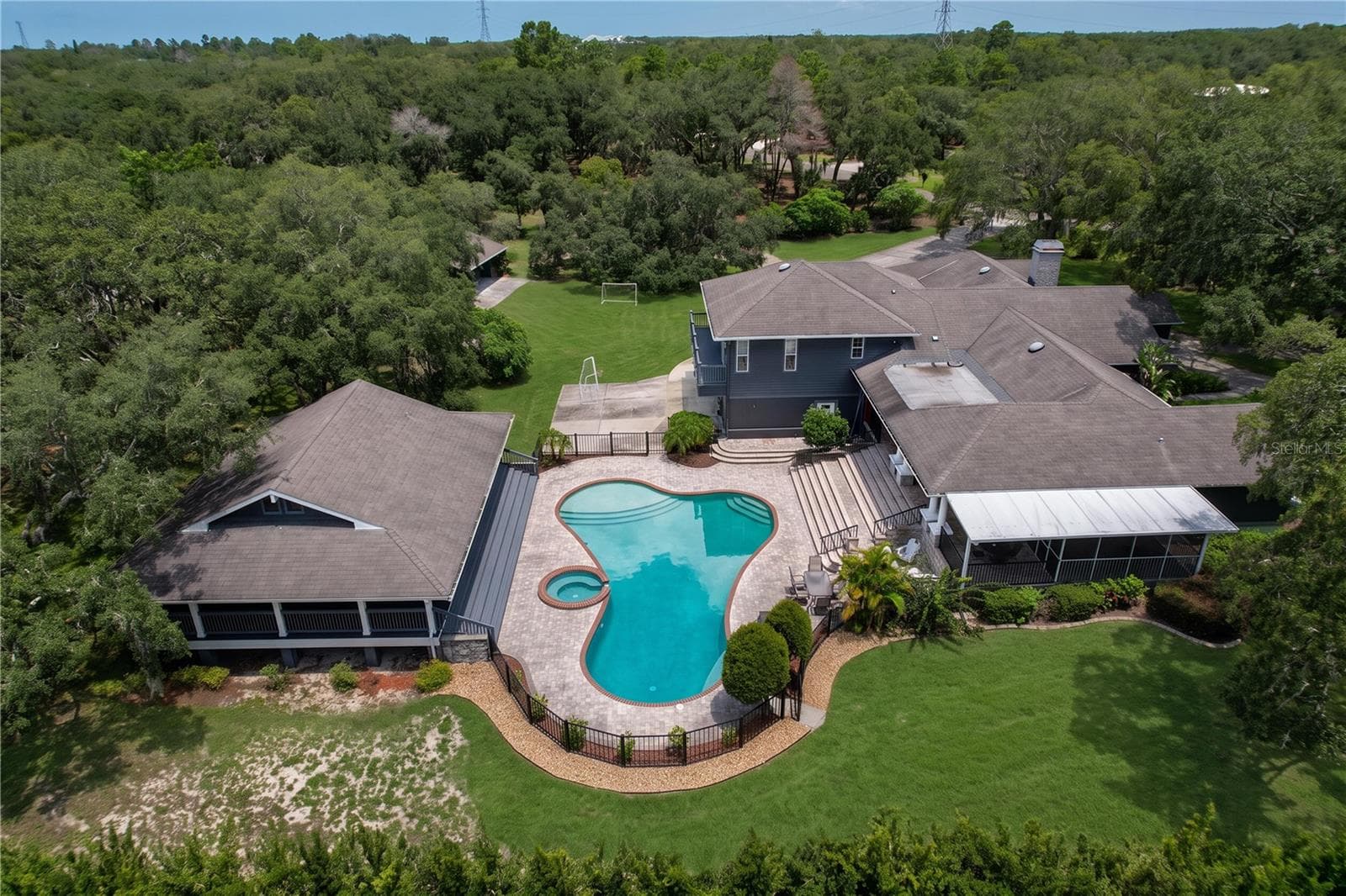 Single Family Residence at 2918 MAGNOLIA TRCE, TARPON SPRINGS, photo 12 of 75