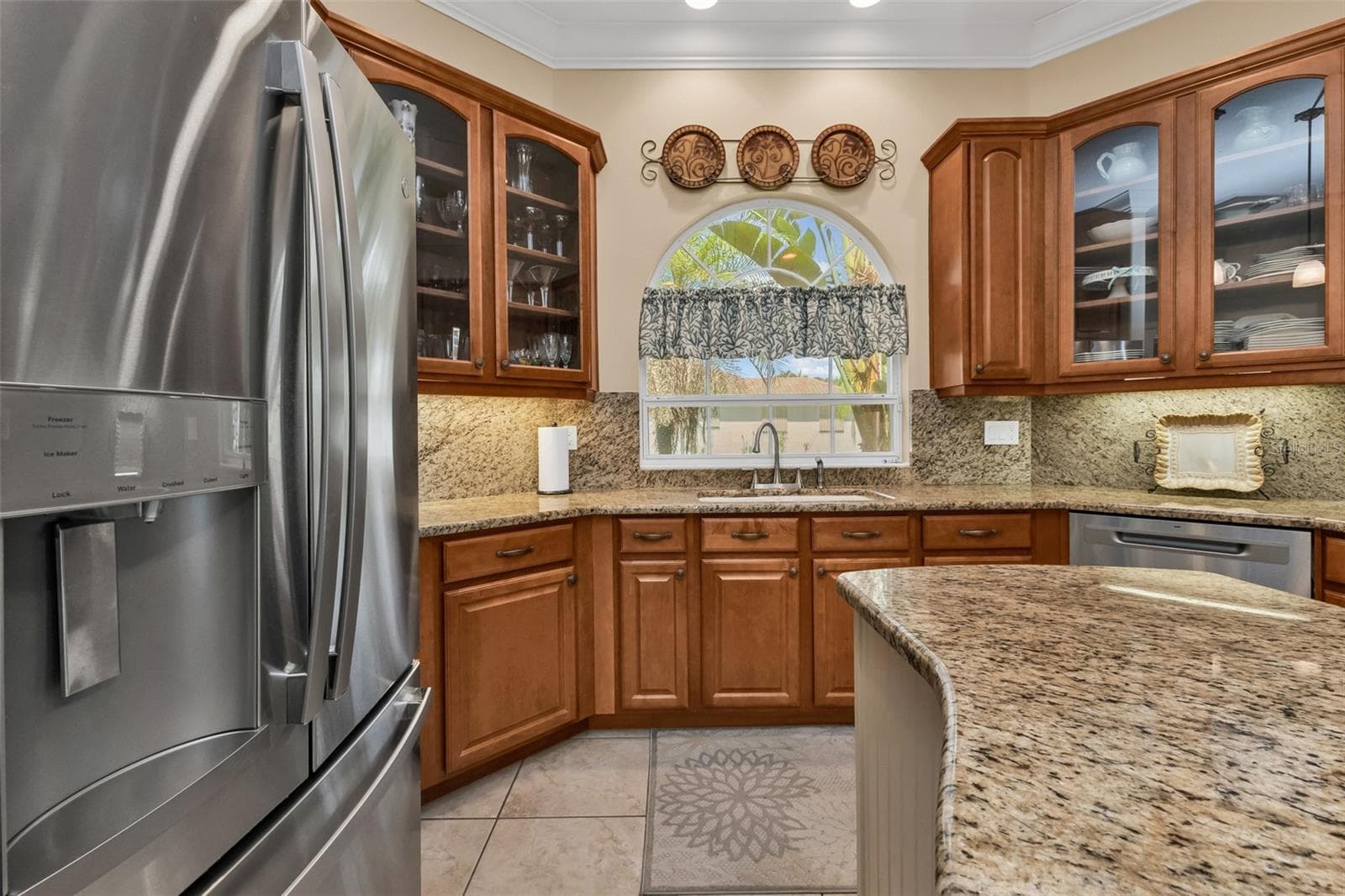 Honestly, this kitchen GLOWS with warmth! - 24228 PEPPERCORN RD, PUNTA GORDA