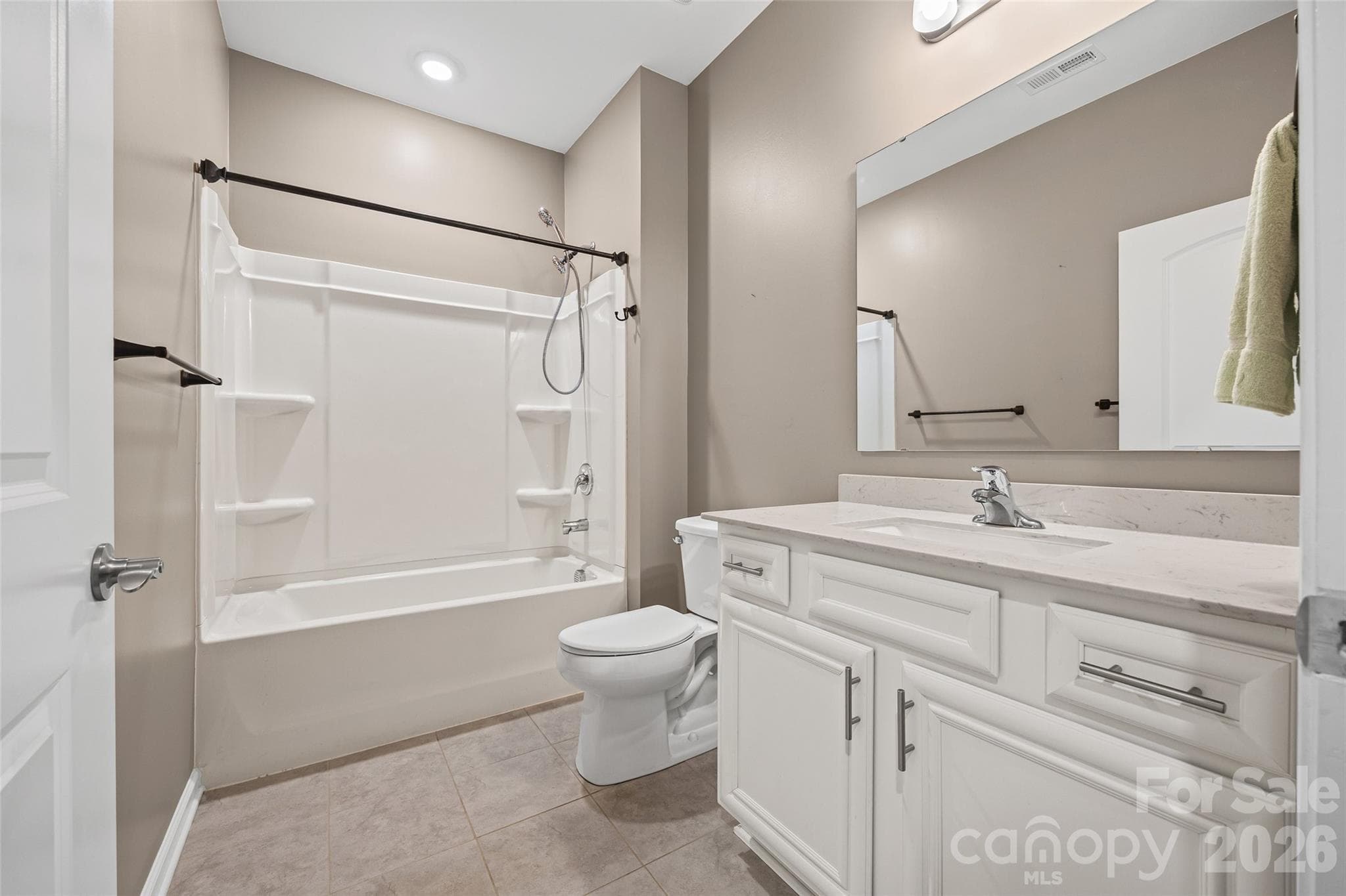 Single Family Residence at 596 Rustlewood Way, Rock Hill, photo 19 of 26
